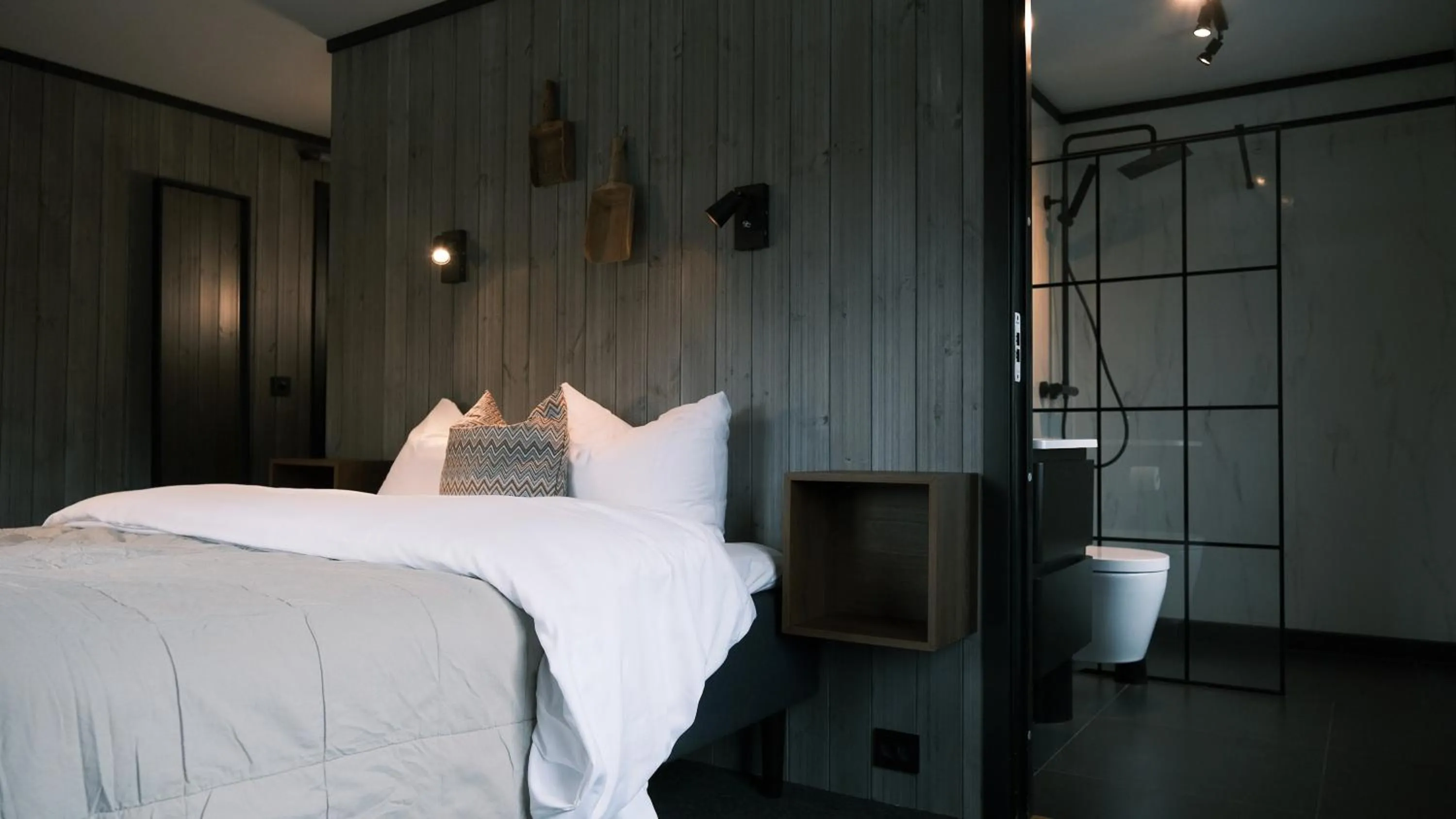 Bed in Sov Lodge