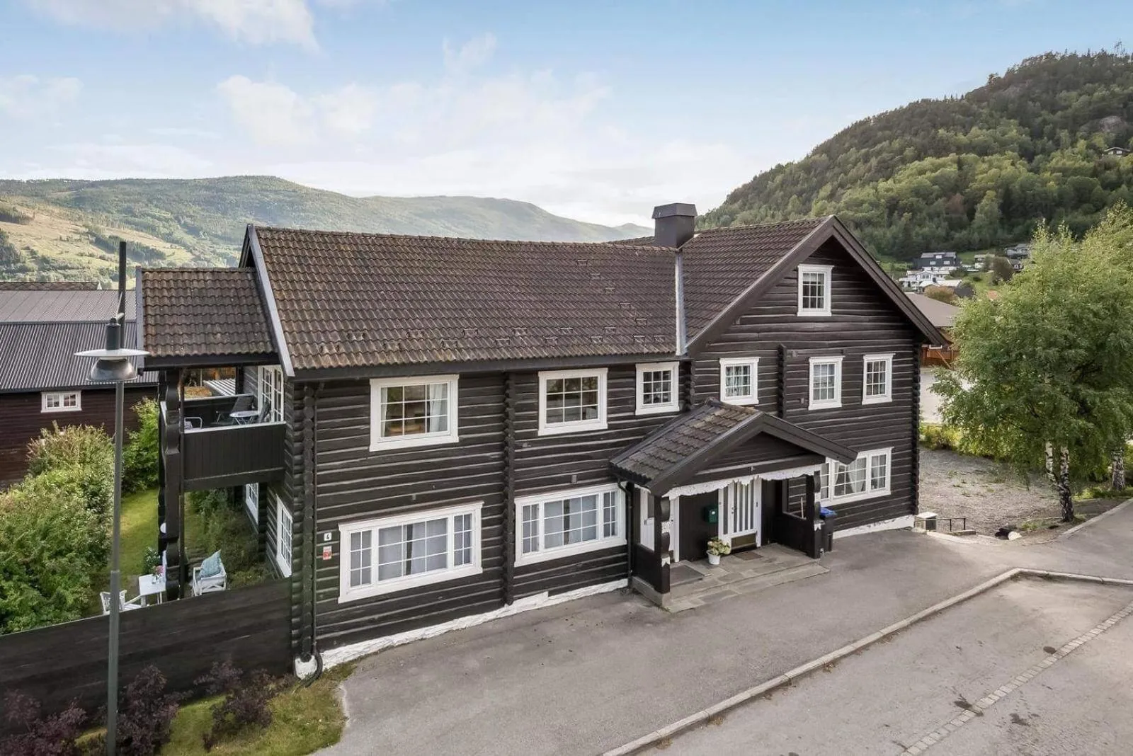 Property building in Sov Lodge