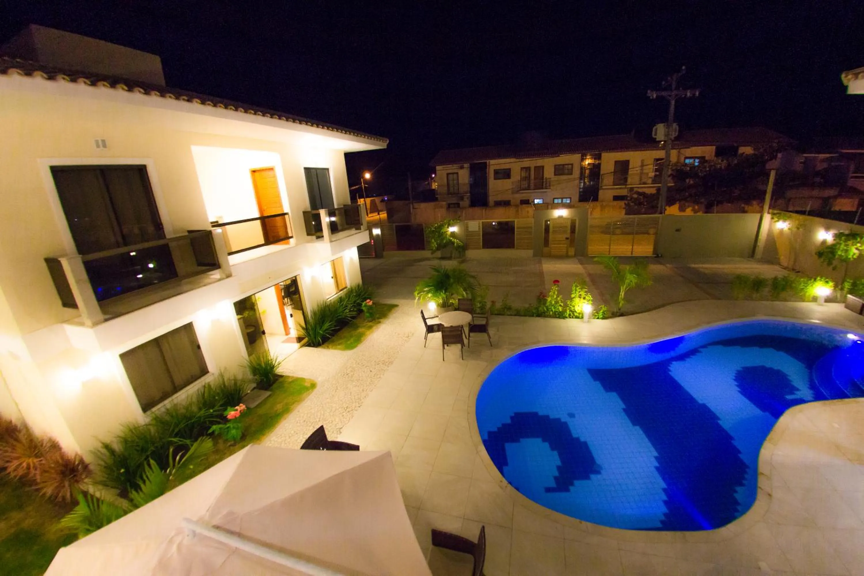 Night in Residencial Portinari LTDA