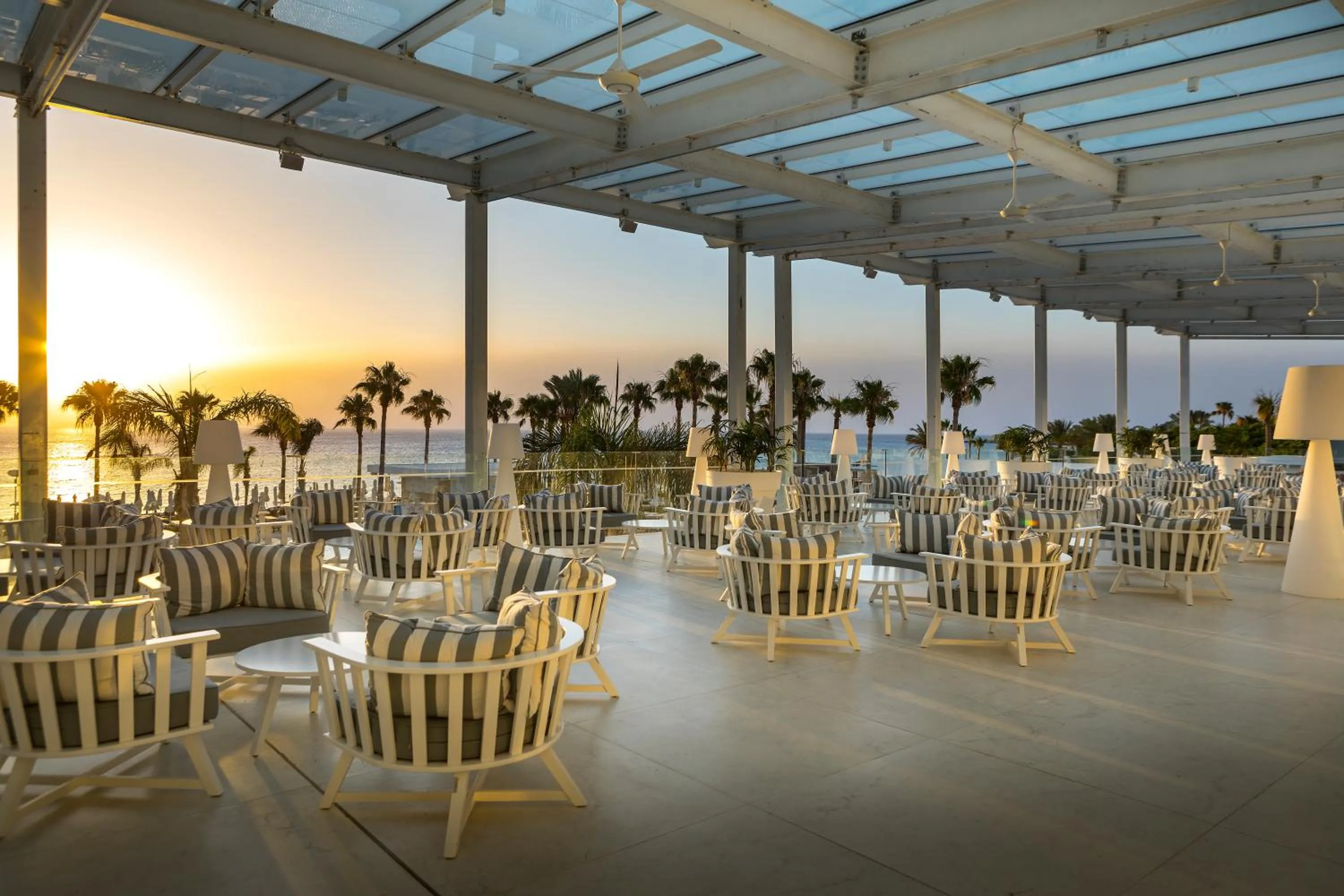 Restaurant/places to eat in Constantinos the Great Beach Hotel