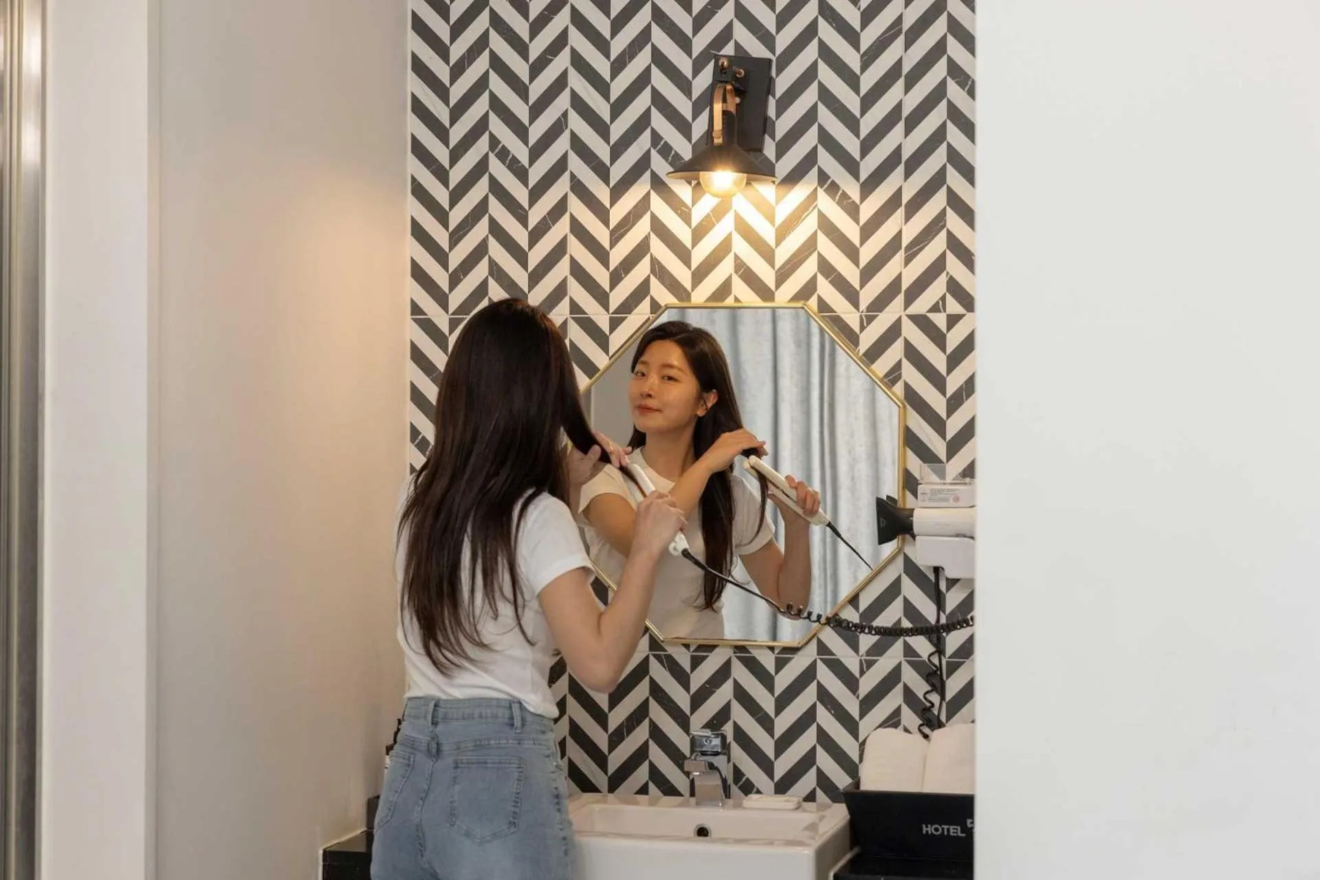 People in Hotel Moon Cheonan ShinBuldang