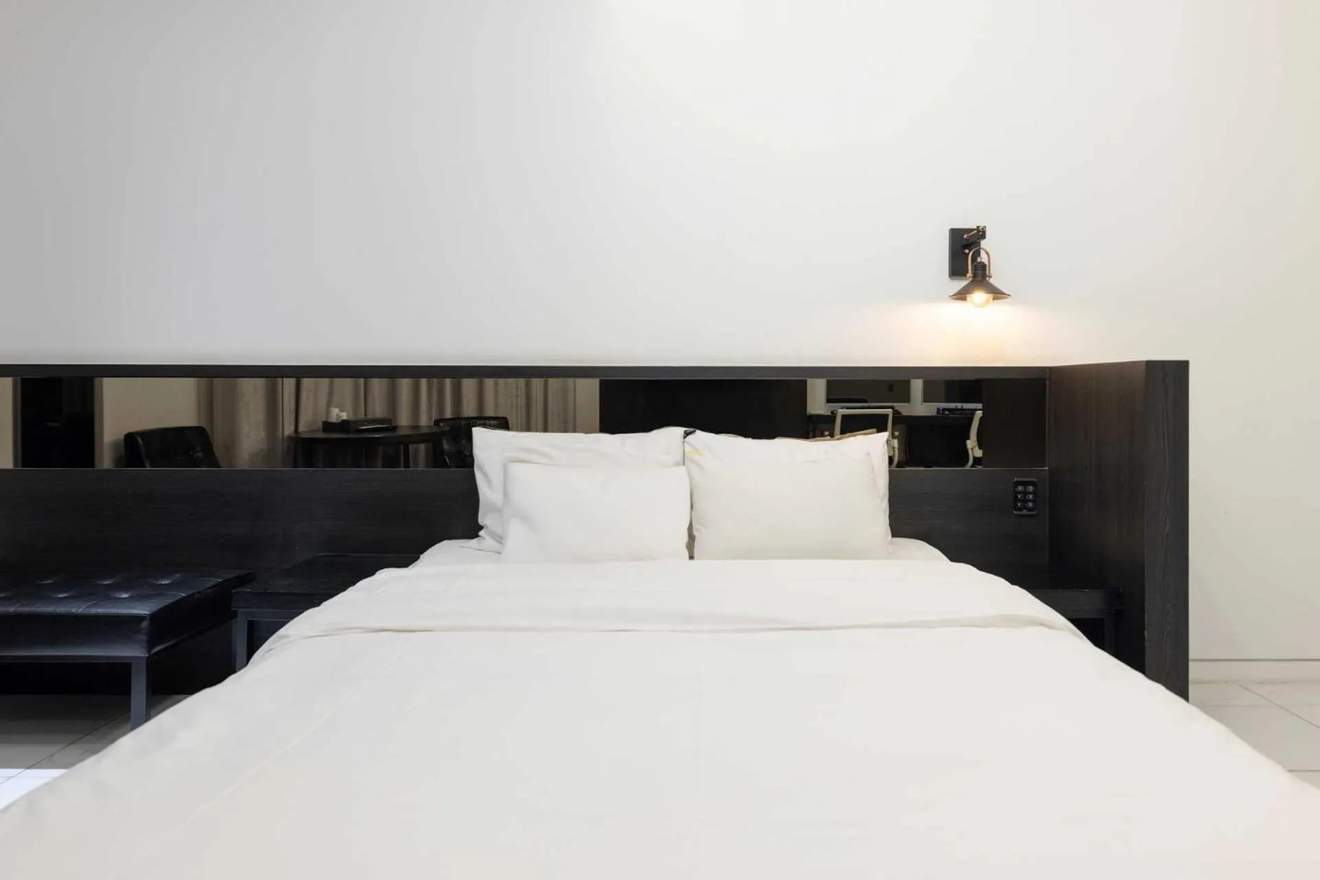 Bedroom, Bed in Hotel Moon Cheonan ShinBuldang