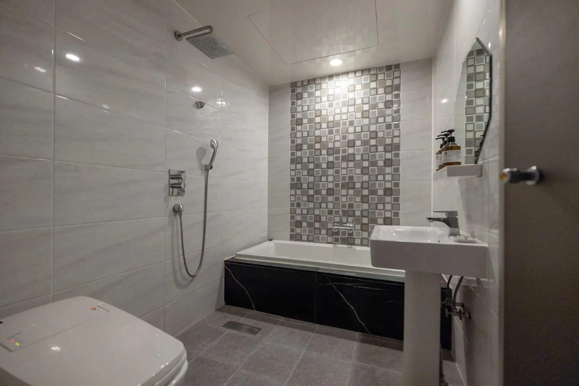 Standard Double Room in Hotel Moon Cheonan ShinBuldang Standard Double Room in Hotel Moon Cheonan ShinBuldang