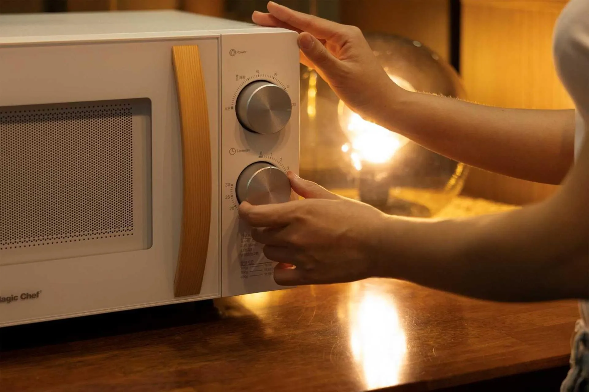 microwave in Hotel Moon Cheonan ShinBuldang