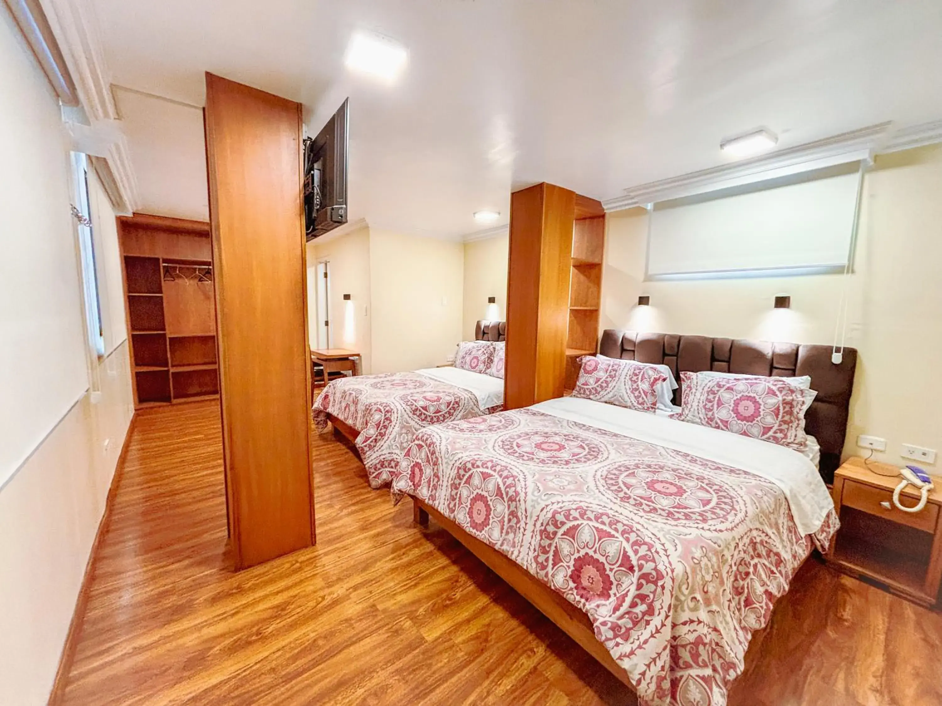 Twin Room with Private Bathroom in Hotel David Twin Room with Private Bathroom in Hotel David