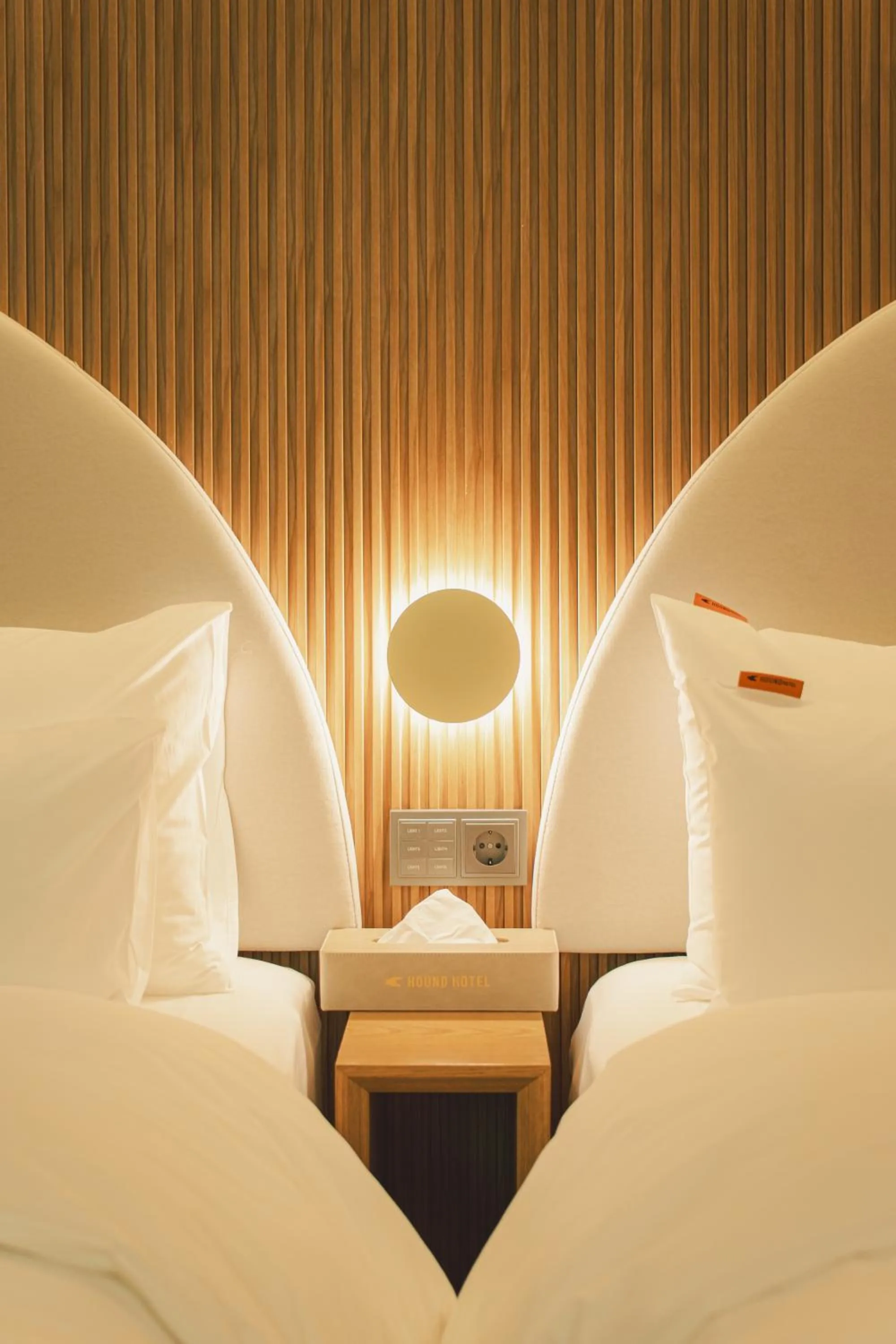 Bed in Cheonan Buldang Hound Hotel