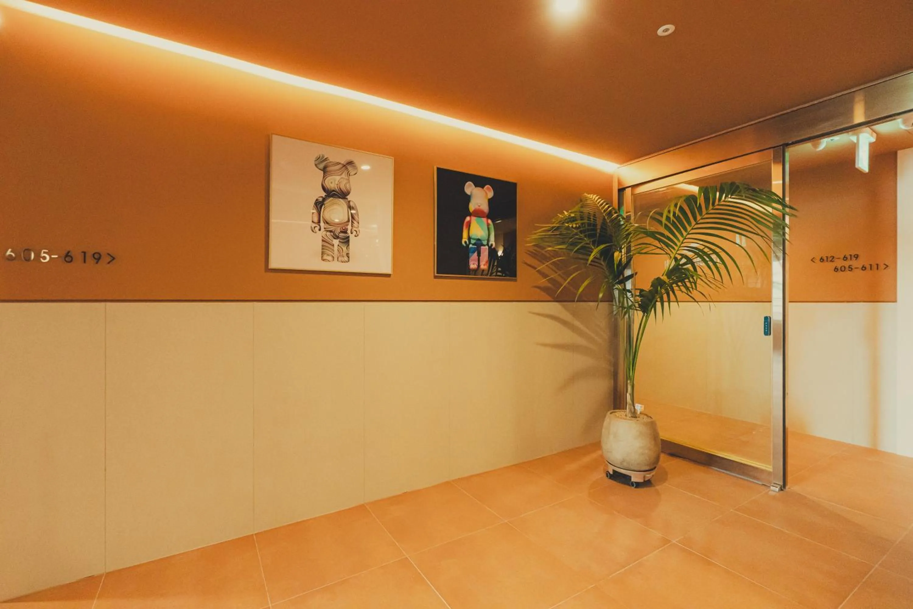 Decorative detail in Cheonan Buldang Hound Hotel