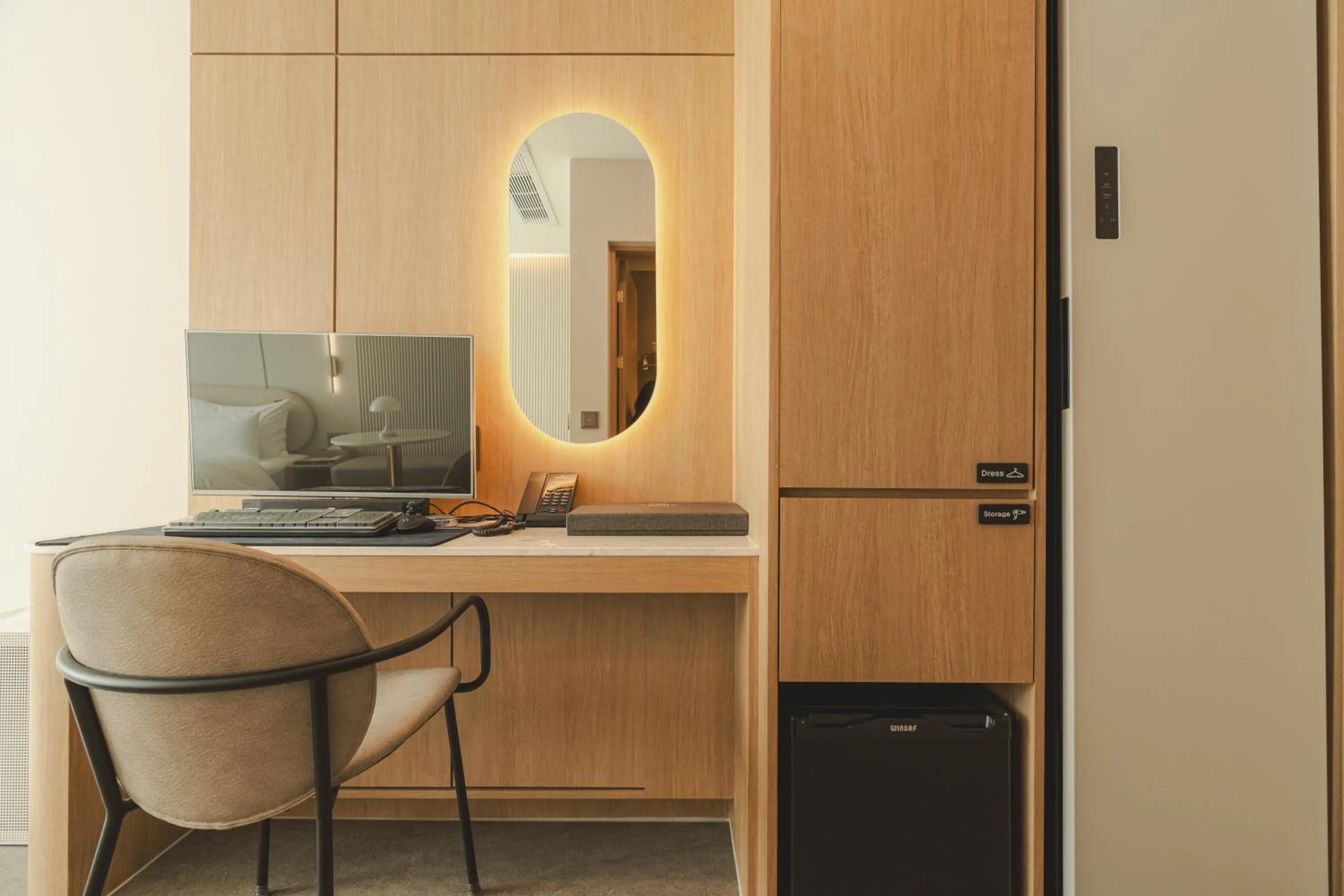 wardrobe in Cheonan Buldang Hound Hotel