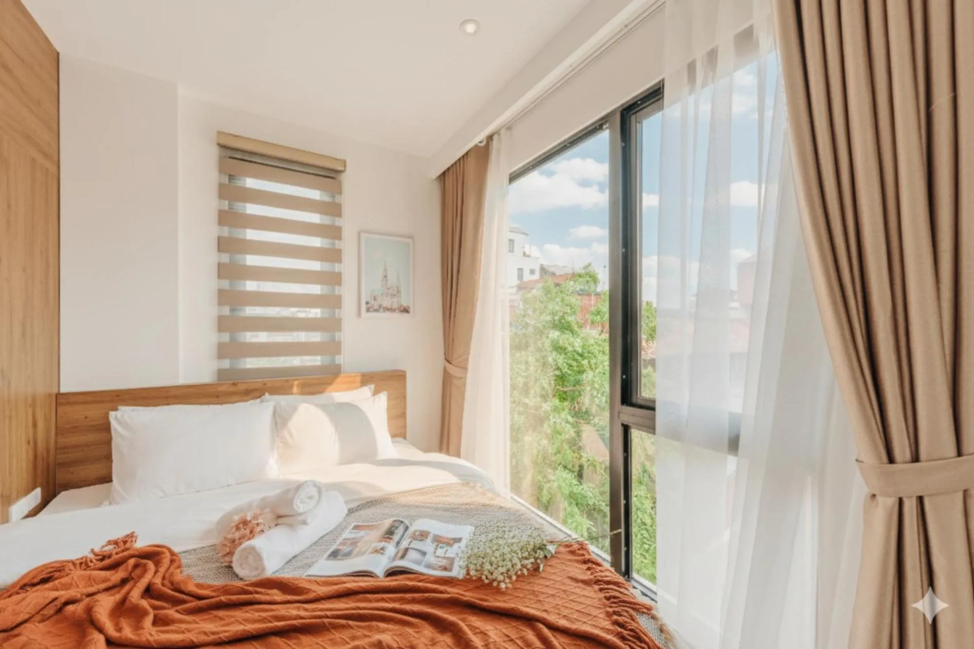 Bed in Crescendo Limitless Style