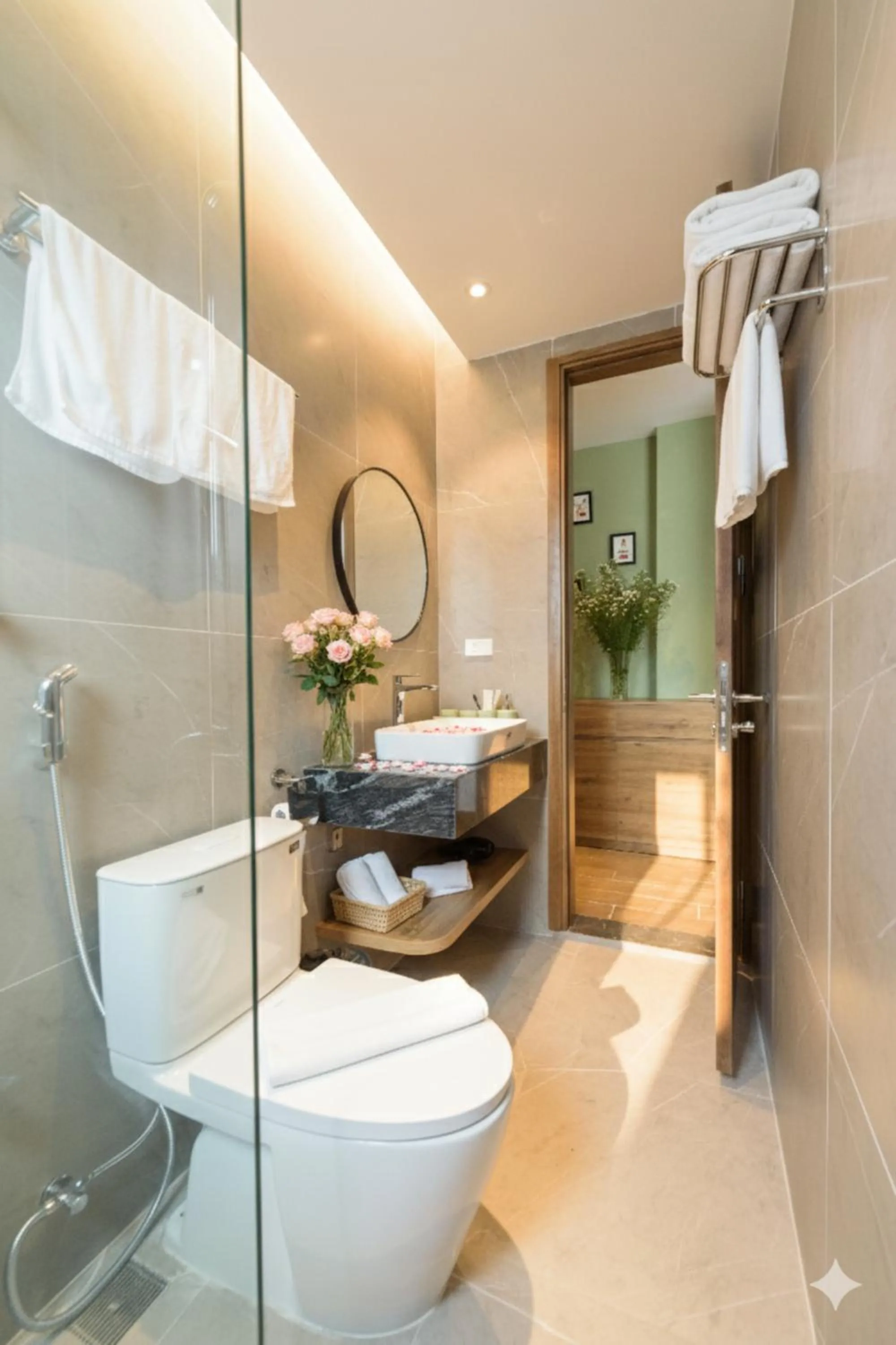 Toilet in Crescendo Limitless Style