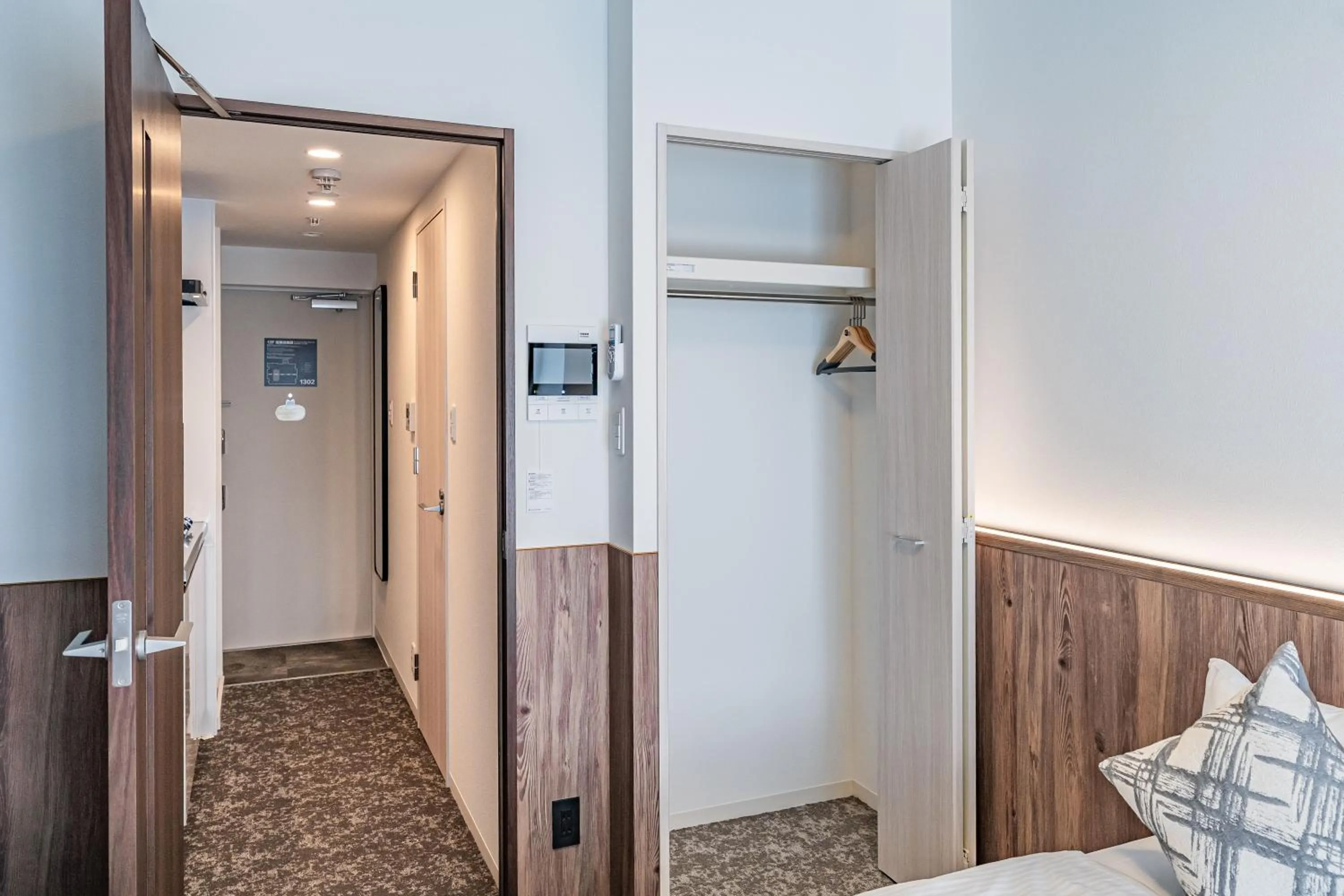 Bed in Apartment Hotel 11 Osaka Dome