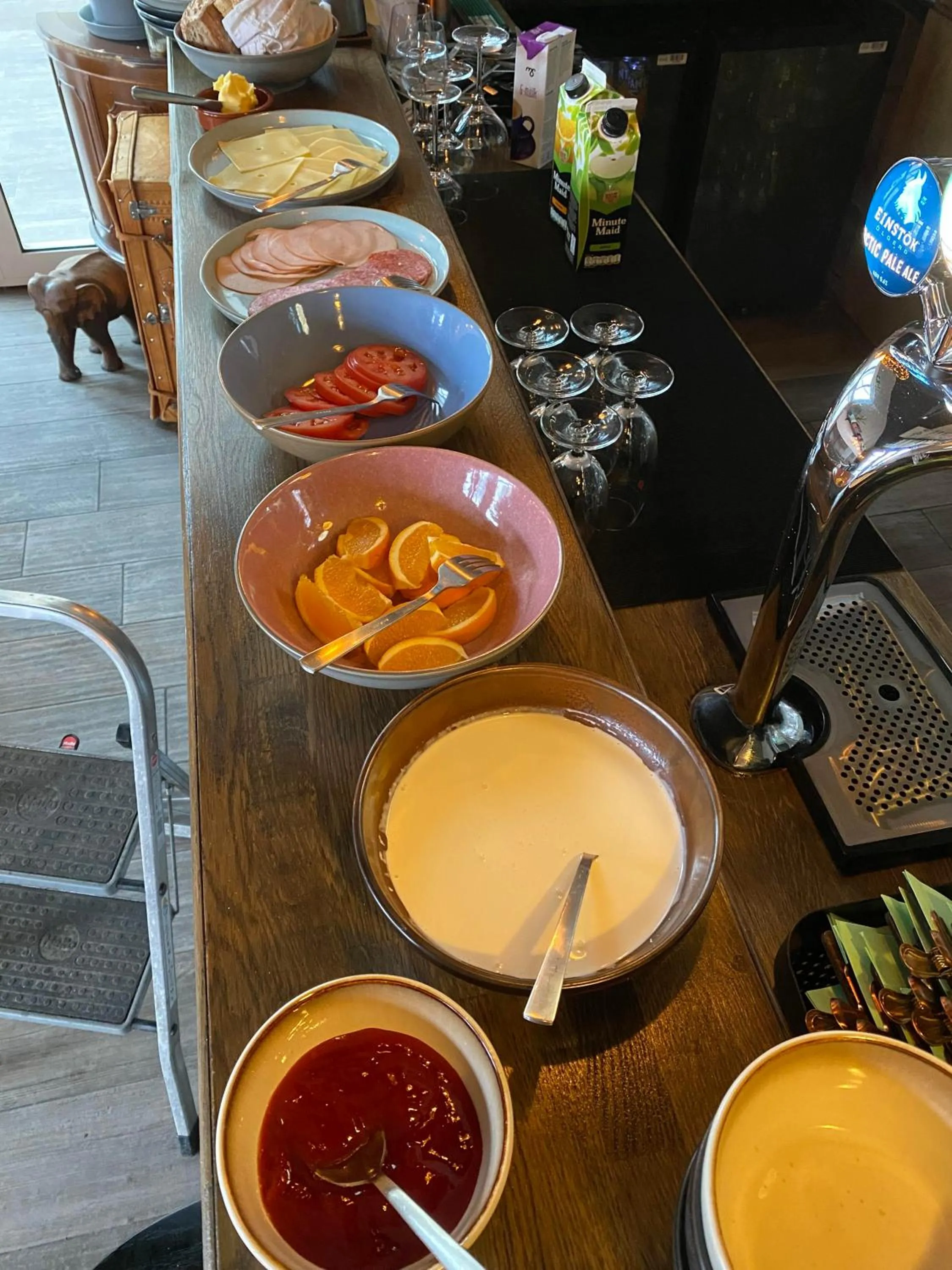 Breakfast in Bella Apartments & Rooms