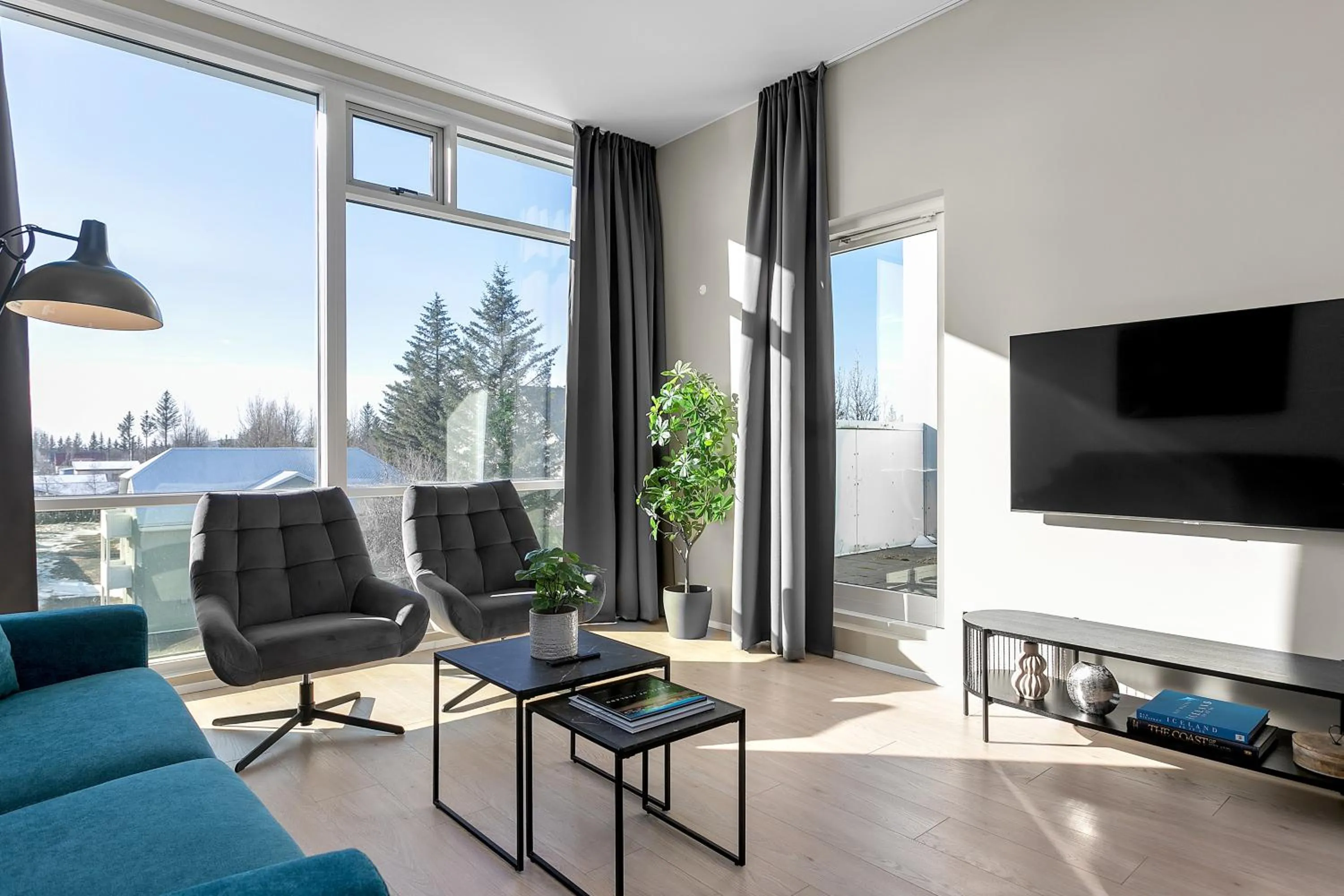 TV and multimedia in Bella Apartments & Rooms