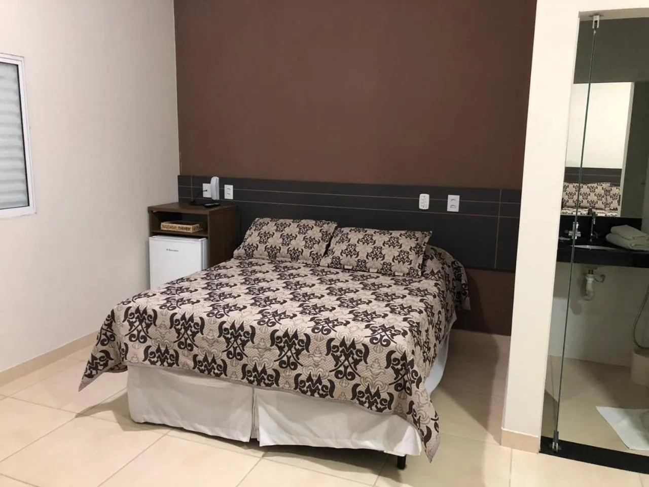 Photo of the whole room, Bed in Victor Plaza Formiga