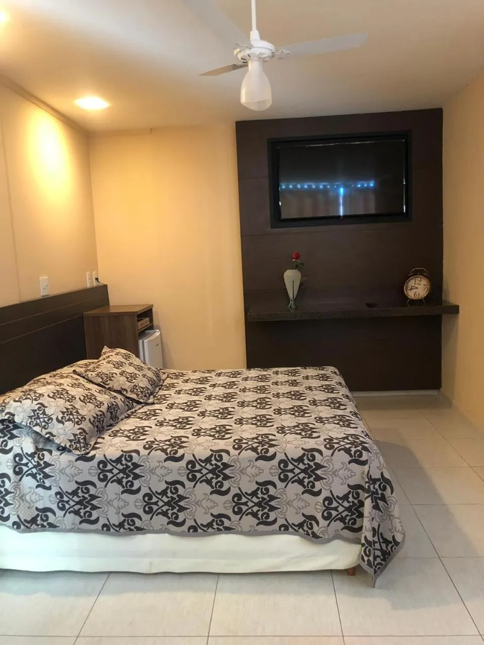 Bed in Victor Plaza Formiga