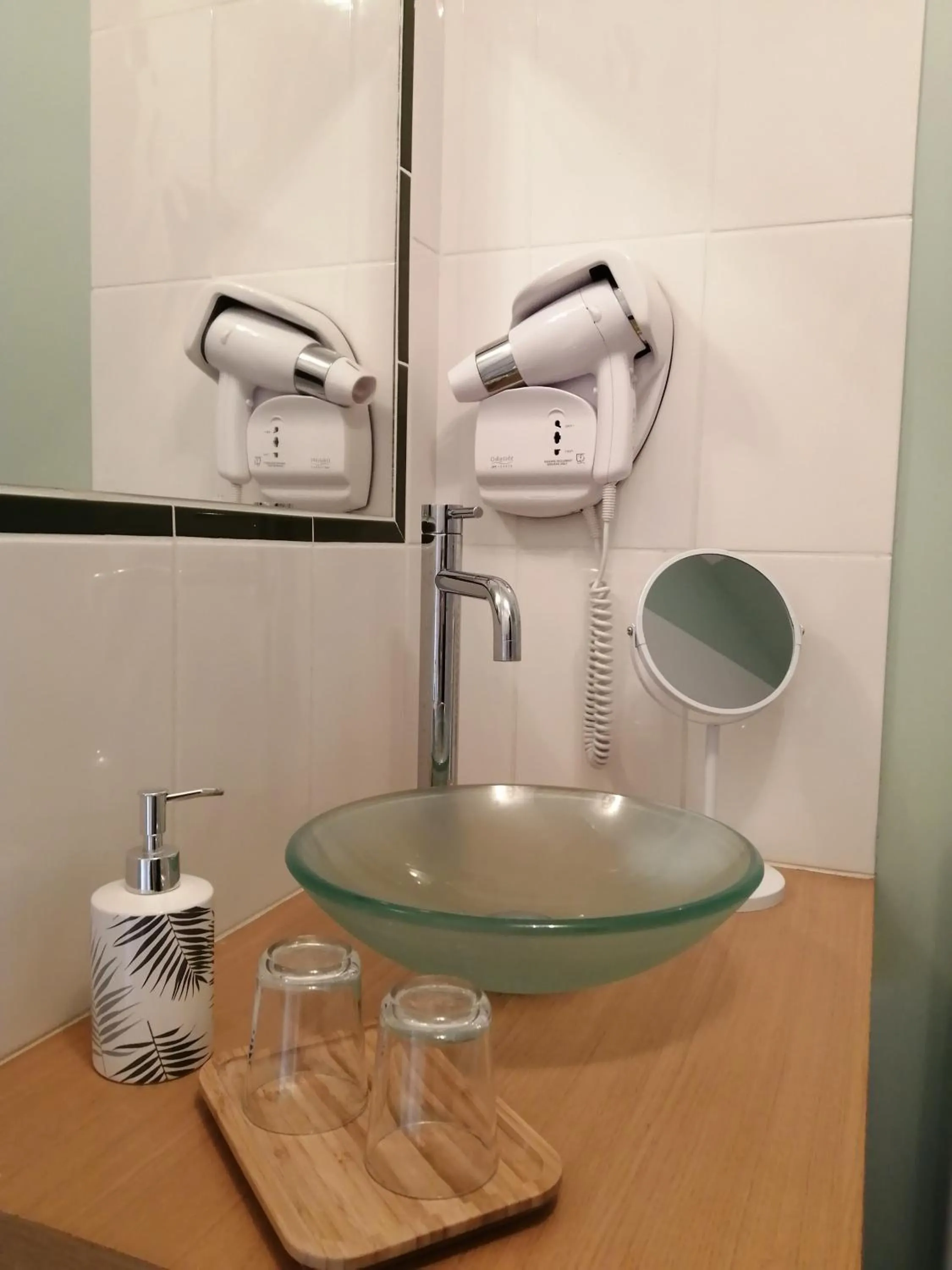 Bathroom in Le Chai De La Rose SPA et Séances Bien être