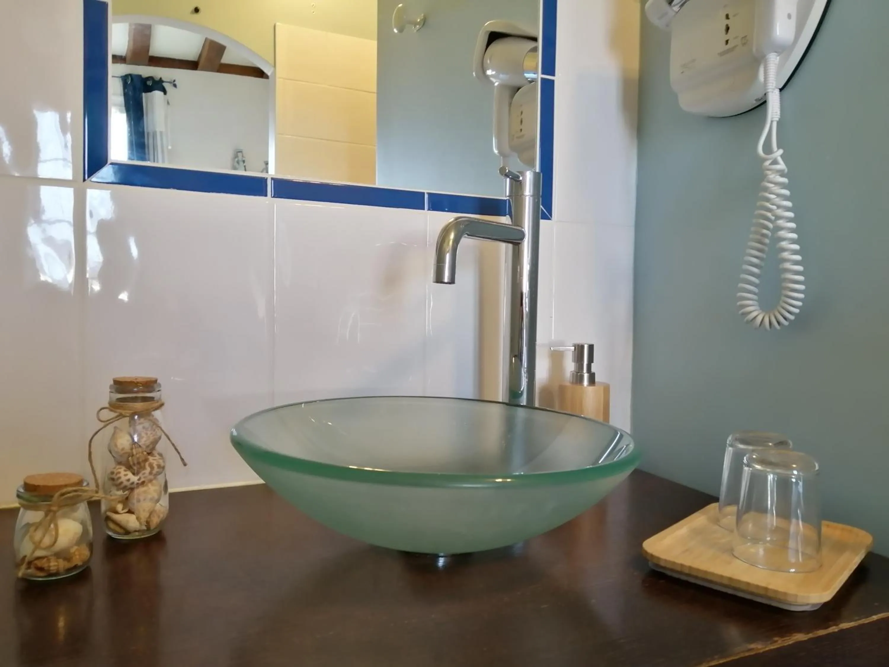 Bathroom in Le Chai De La Rose SPA et Séances Bien être