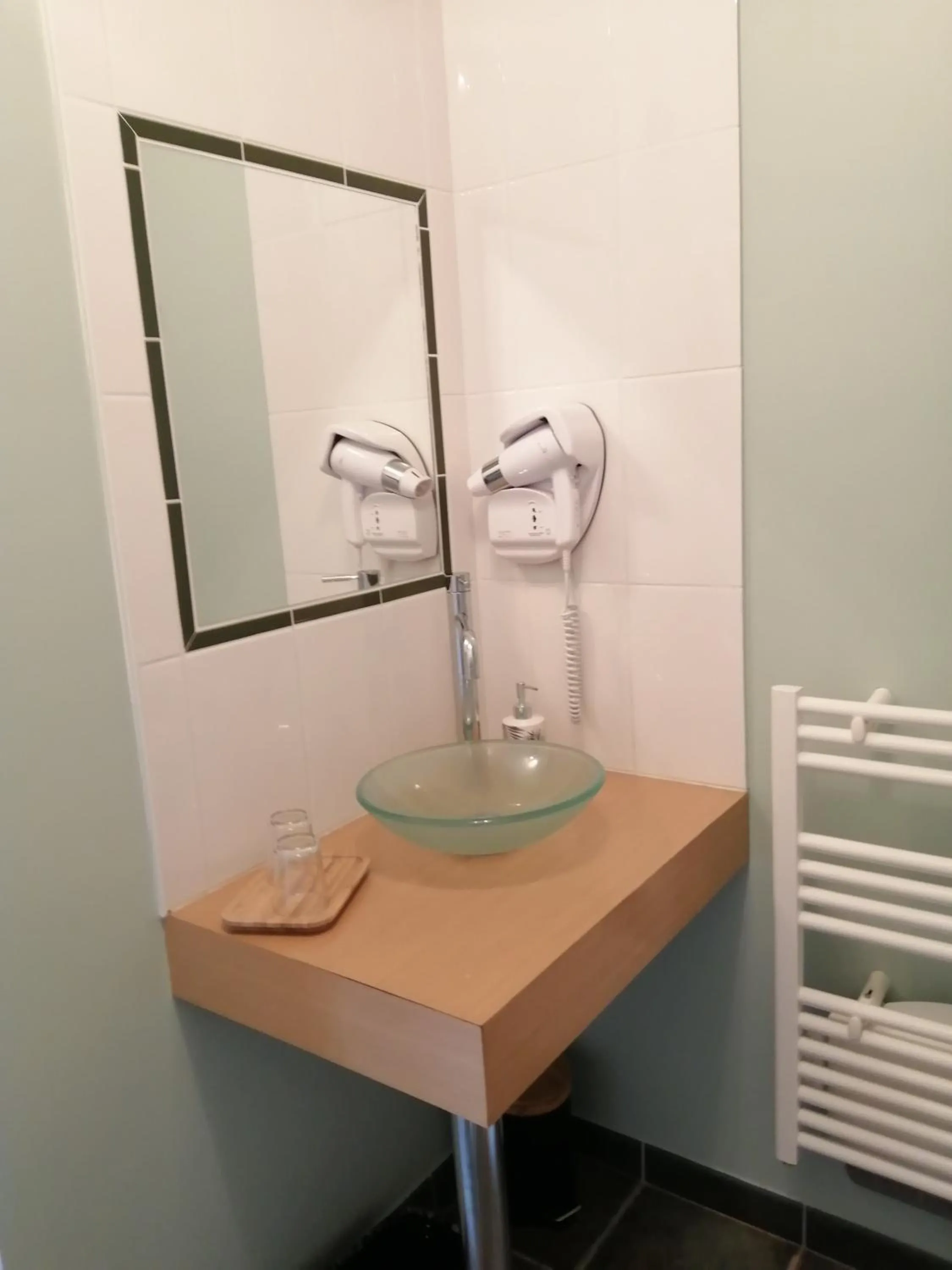 Bathroom in Le Chai De La Rose SPA et Séances Bien être