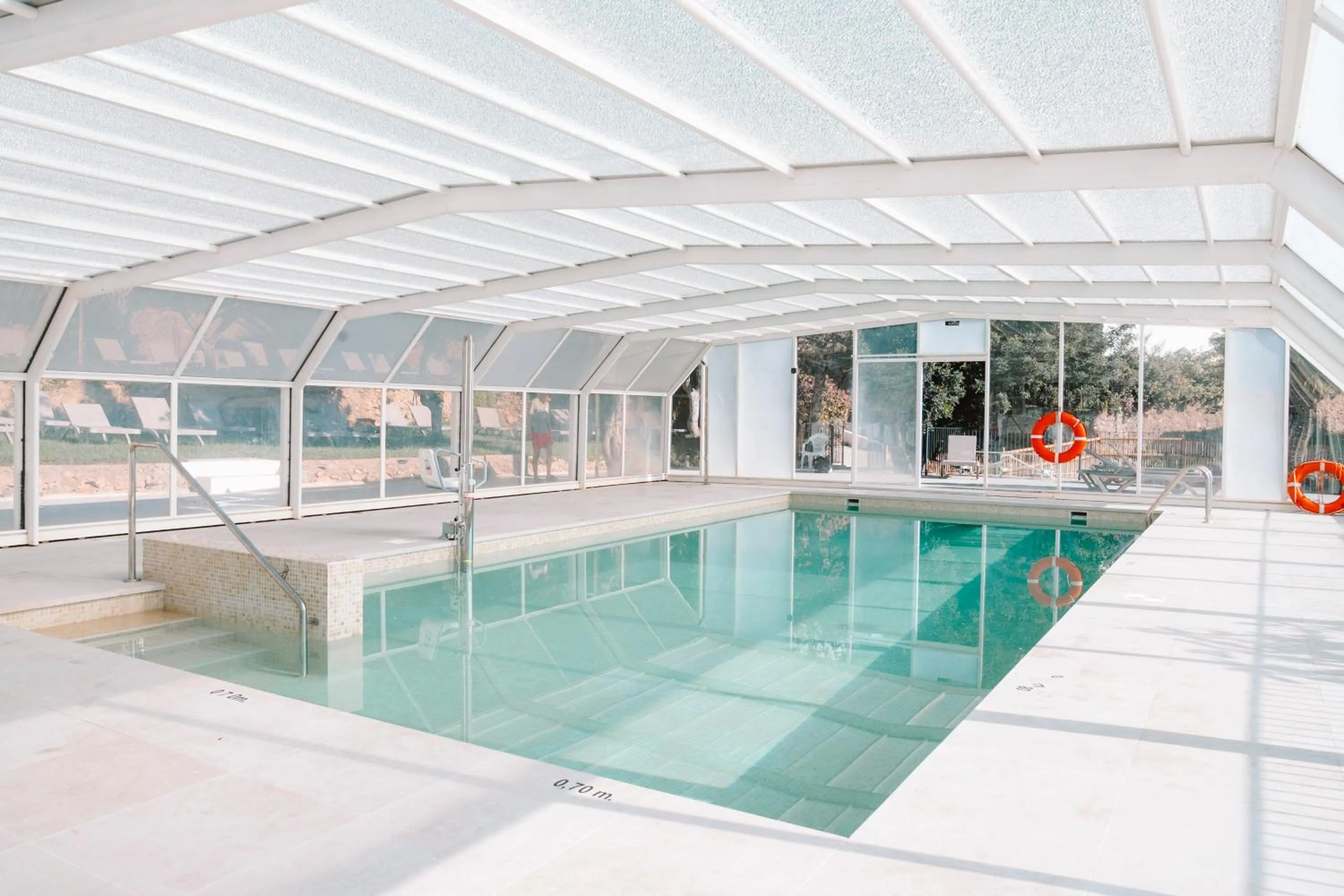 Swimming pool in Camping El Portus