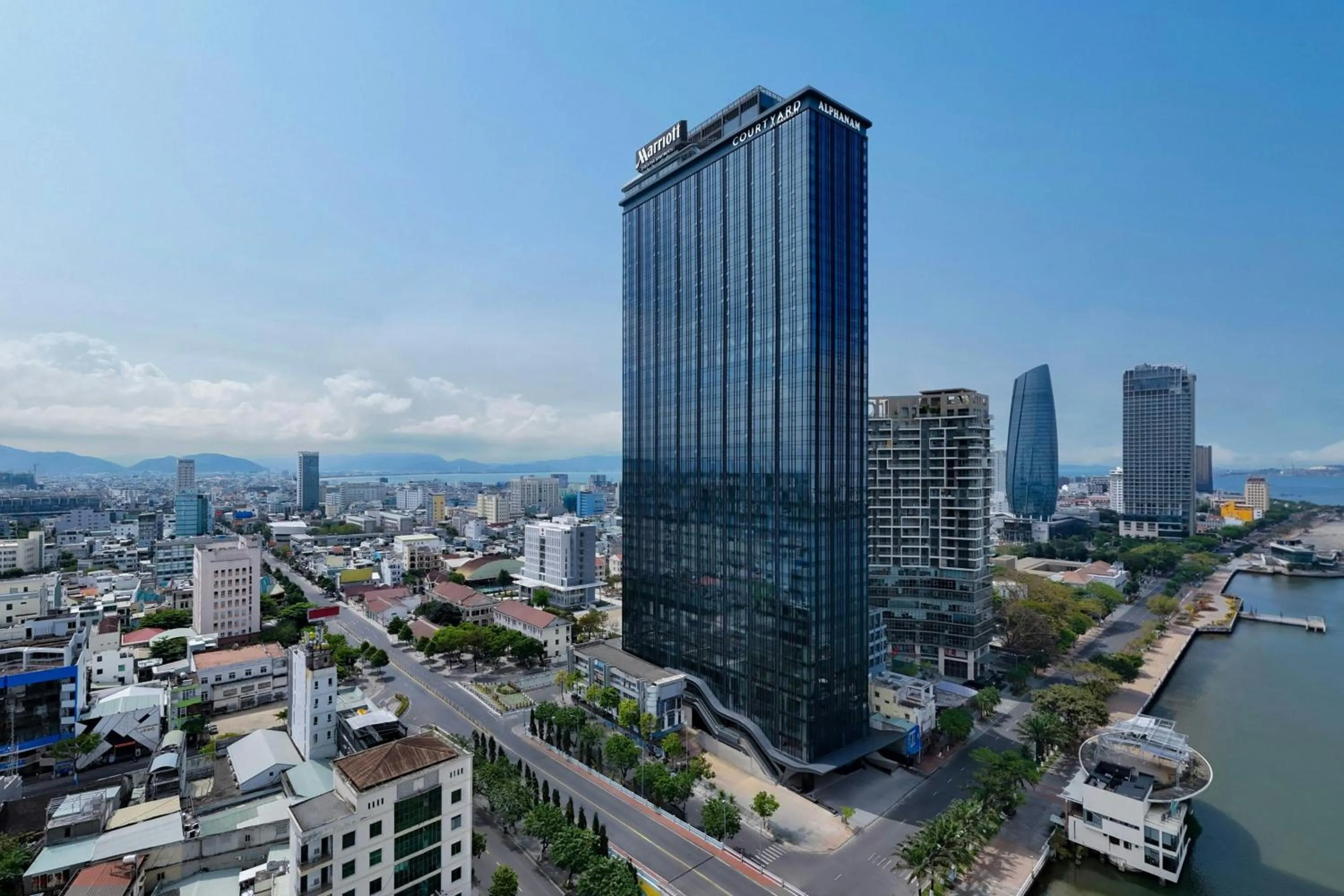 Property building in Courtyard by Marriott Danang Han River