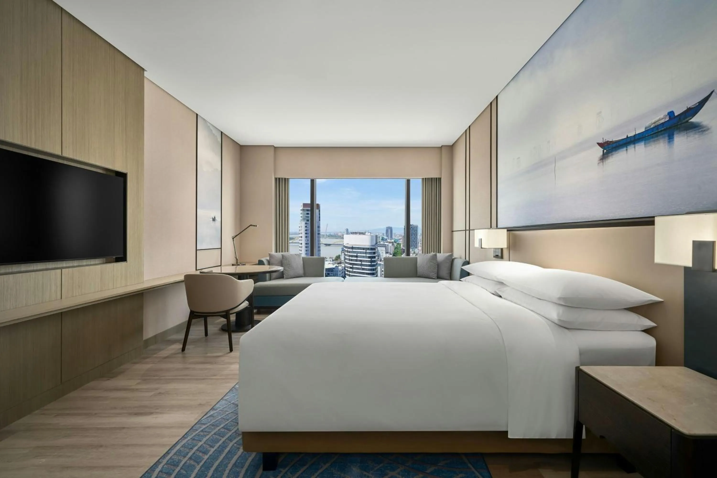 Bed in Courtyard by Marriott Danang Han River