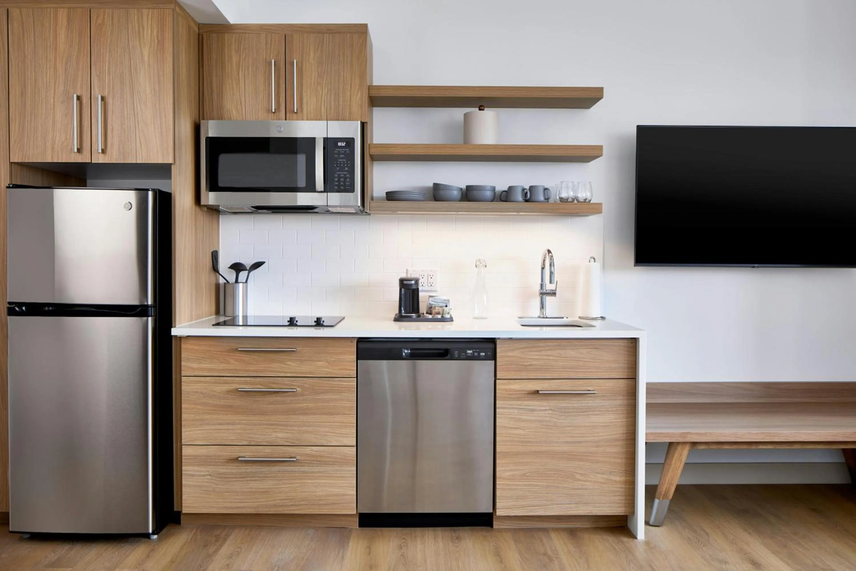 Photo of the whole room in Element Wilmington