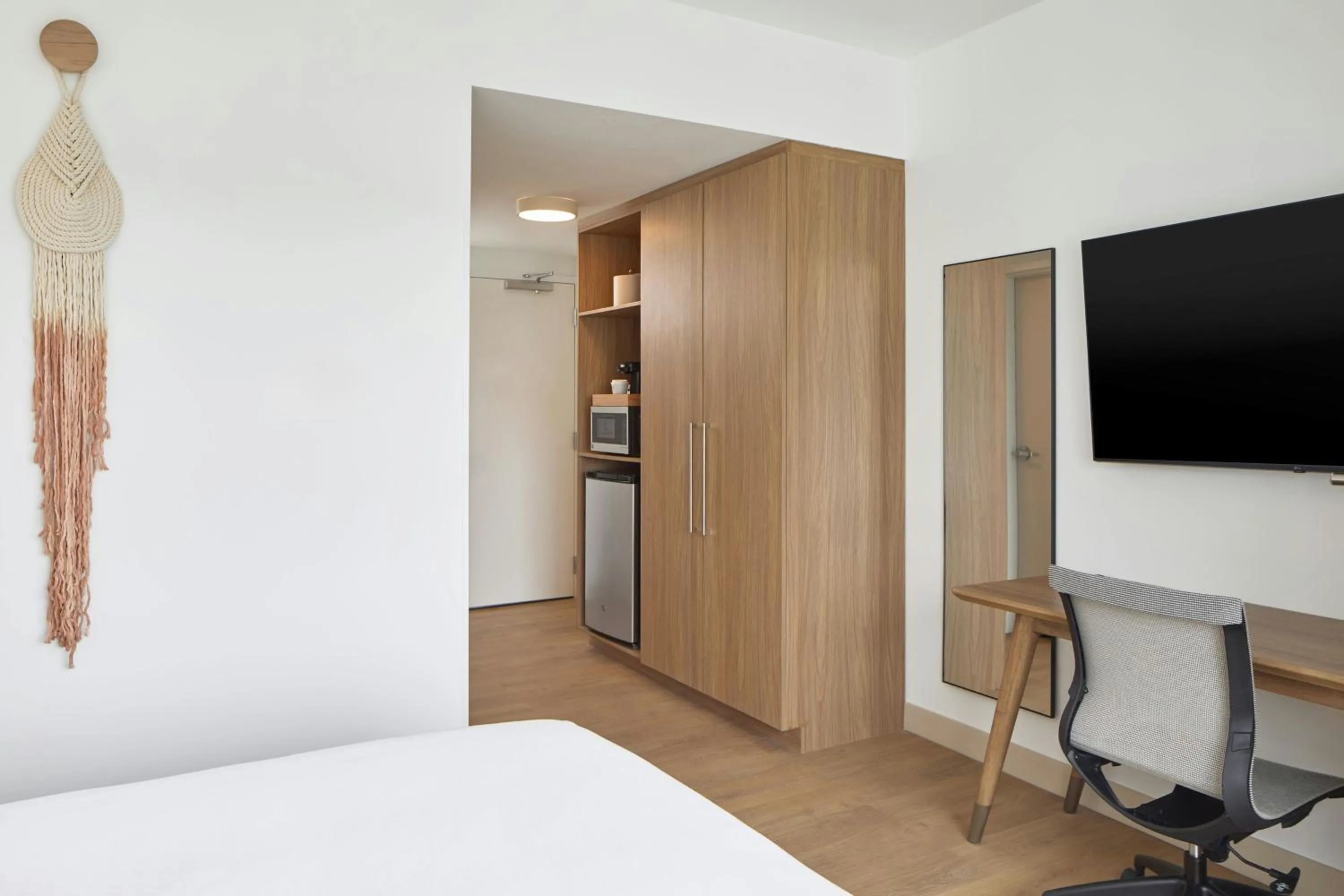 Bedroom, Bed in Element Wilmington