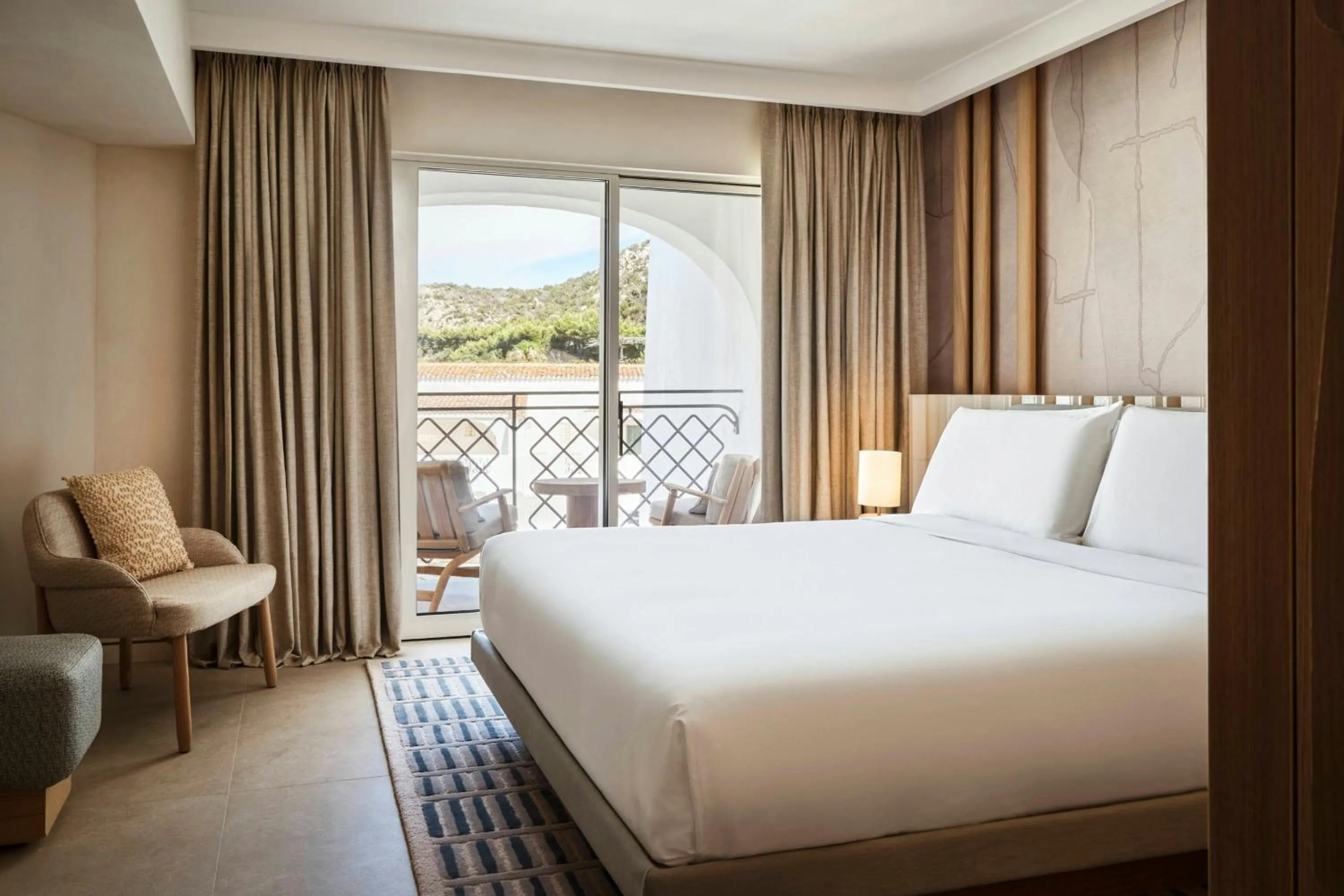 Photo of the whole room, Bed in W Sardinia - Poltu Quatu