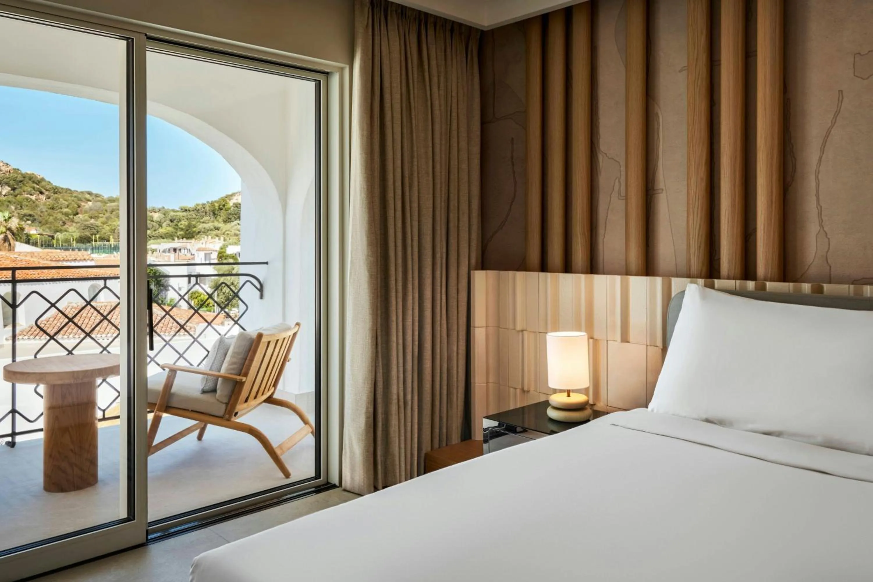 Photo of the whole room, Bed in W Sardinia - Poltu Quatu