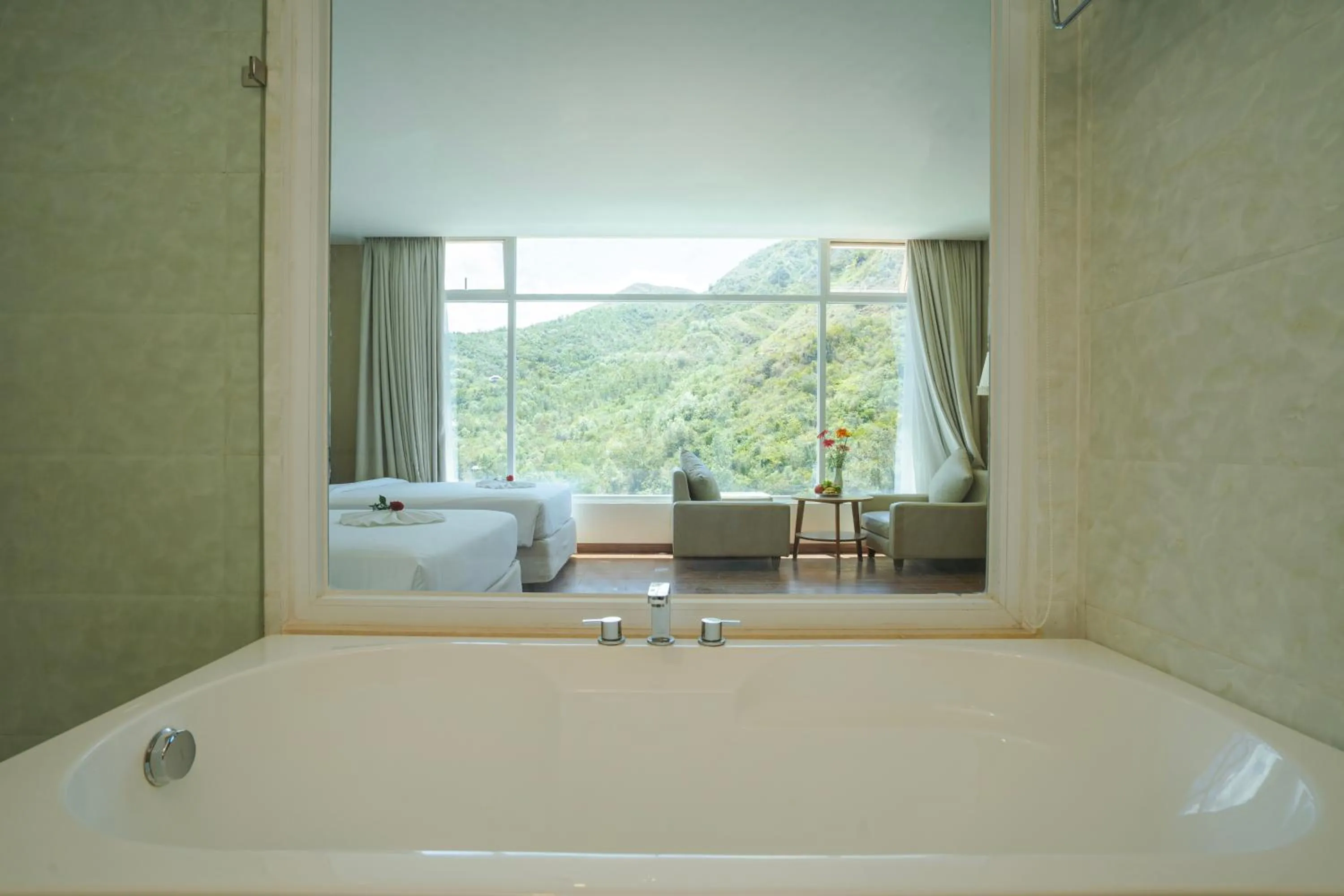 Glamour Hotel Nha Trang