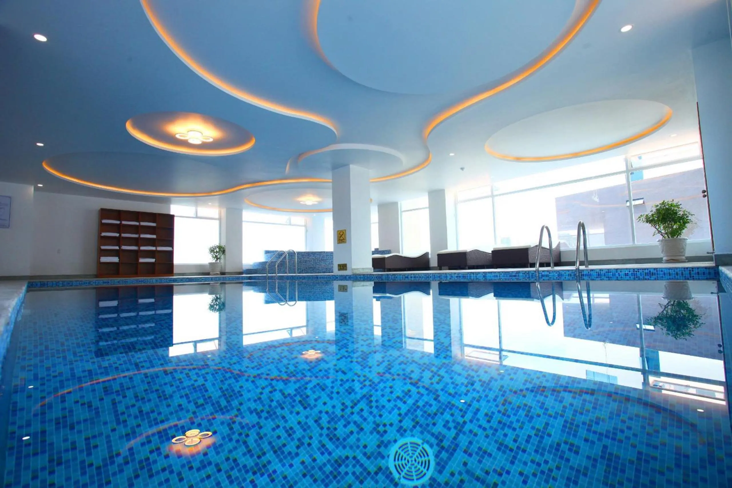 Swimming pool in Glamour Hotel Nha Trang