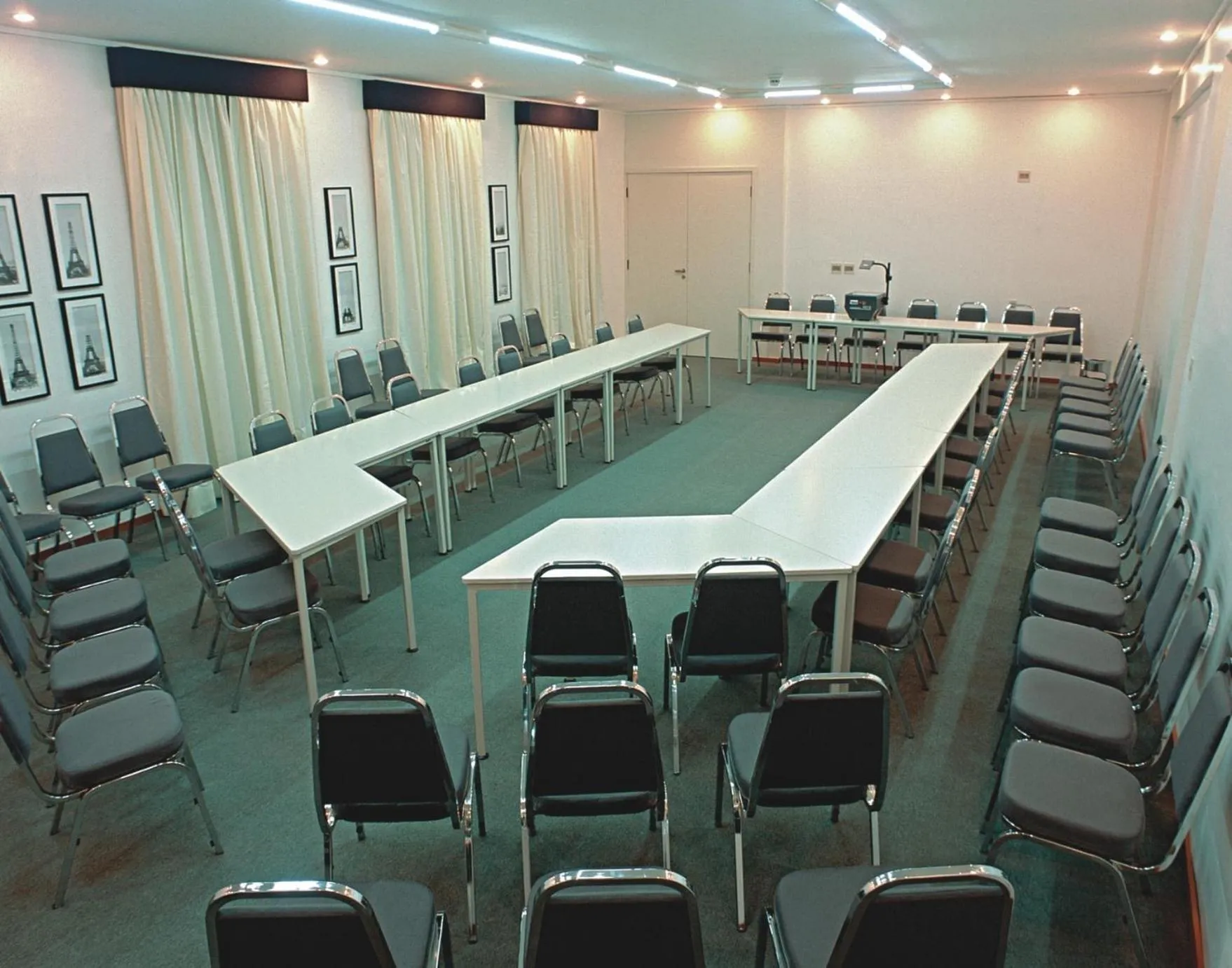 Meeting/conference room in Hotel Metrópolis