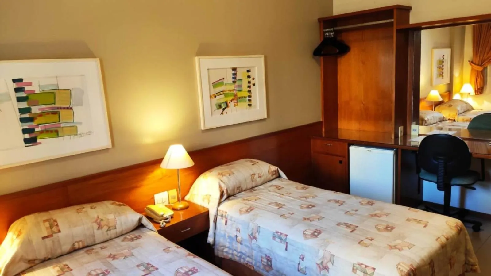 Bed in Hotel Metrópolis