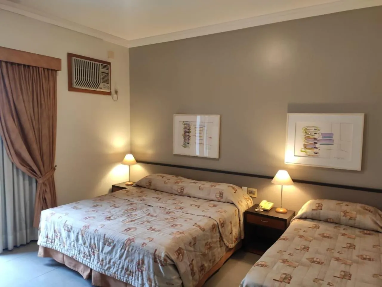 Bed in Hotel Metrópolis