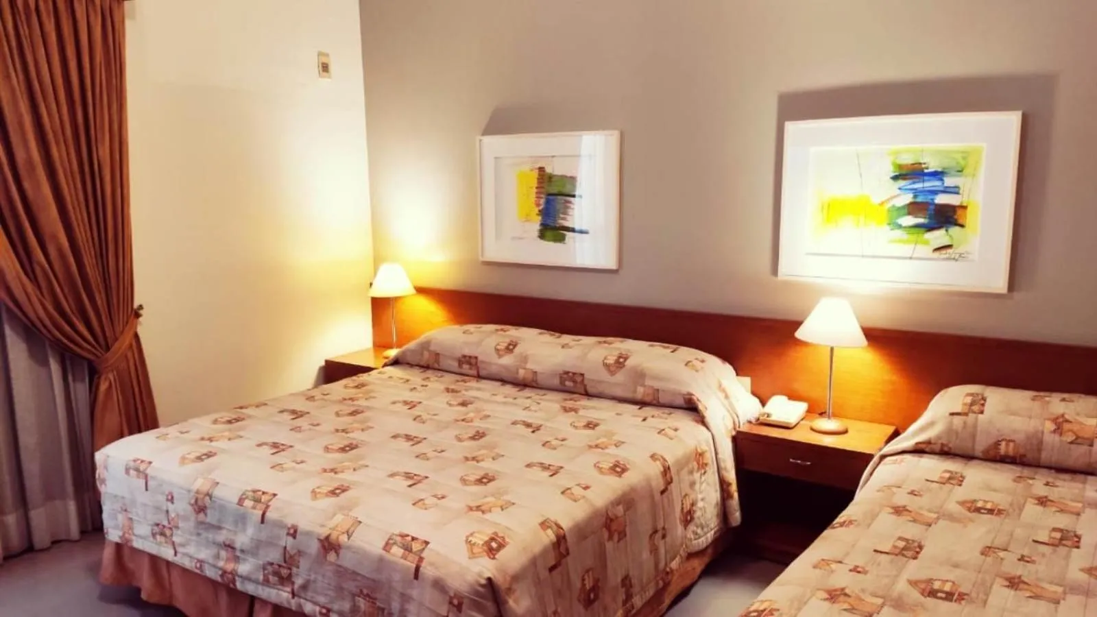 Bed in Hotel Metrópolis