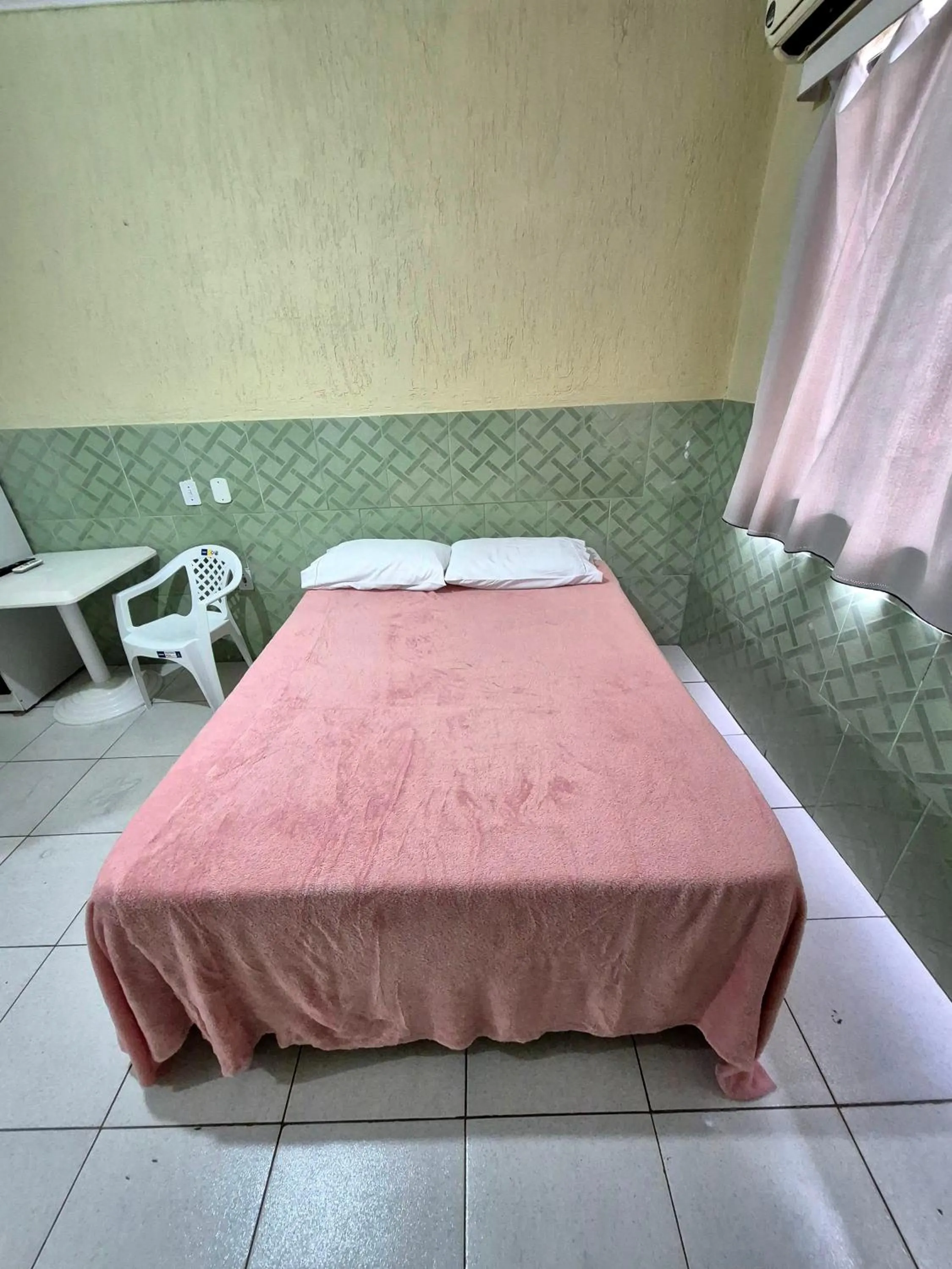 Bed in Yves Hotel