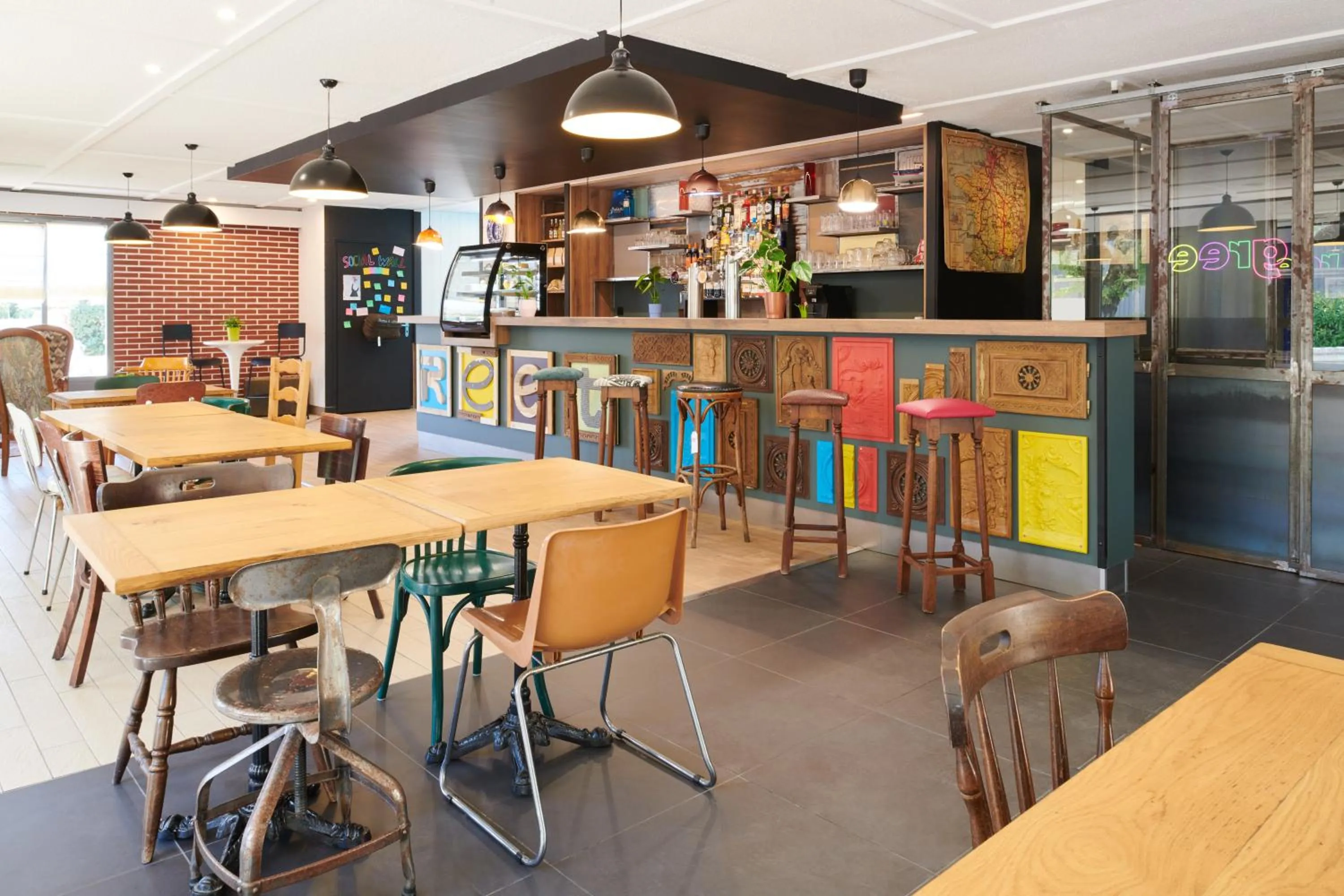 Restaurant/places to eat in Greet Hôtel Saint-Nazaire Trignac Nouvelle Marque du Groupe Accor