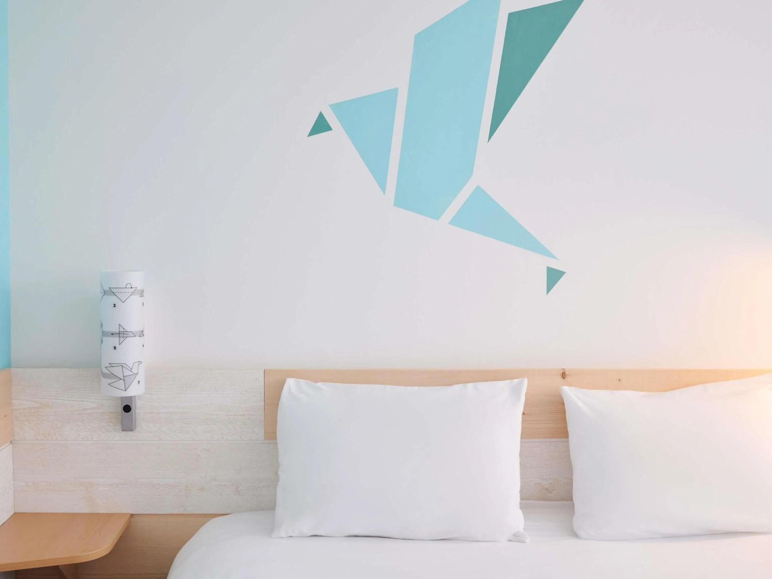 Bedroom, Bed in Greet Hôtel Saint-Nazaire Trignac Nouvelle Marque du Groupe Accor