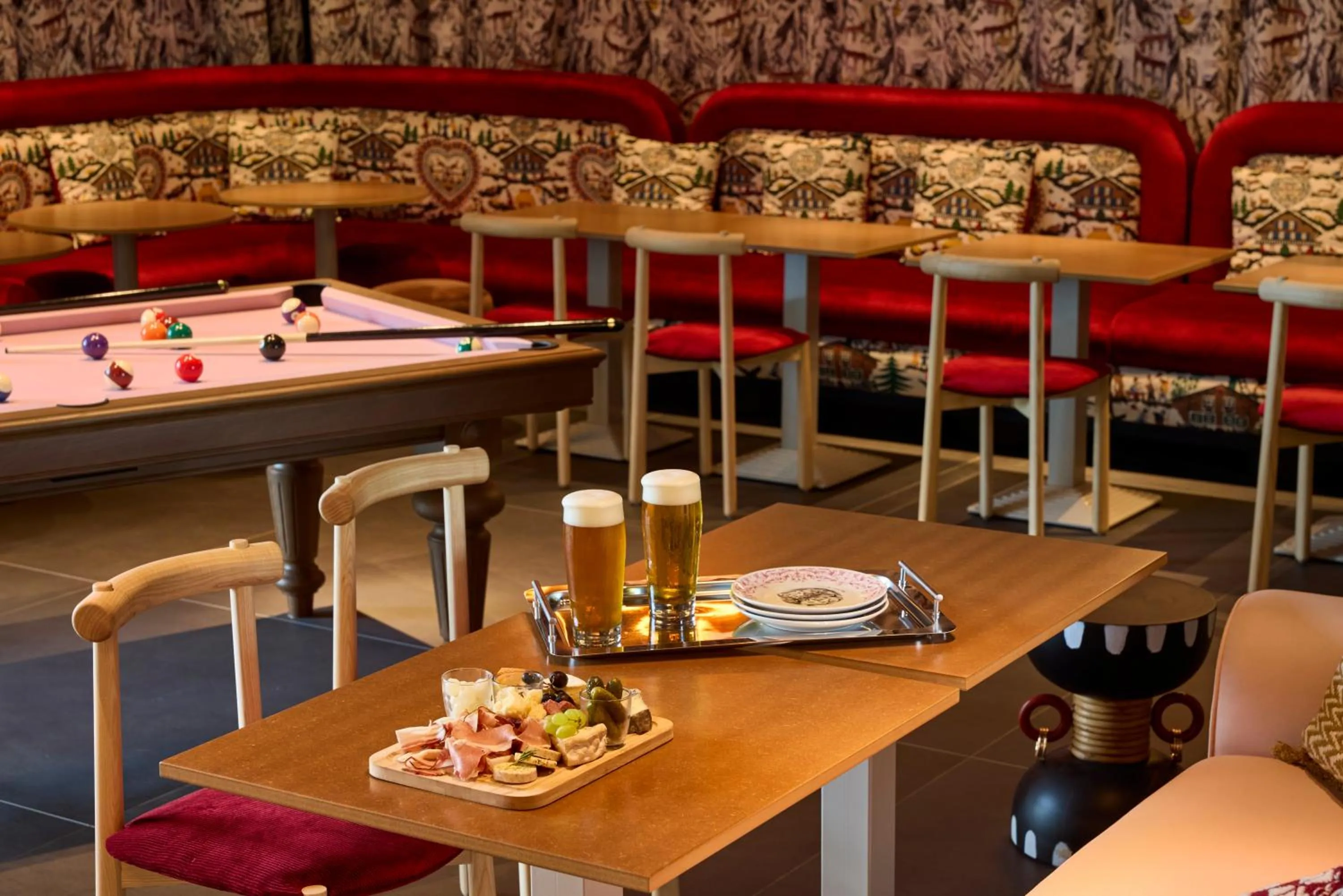 Restaurant/places to eat in Mama Shelter Zurich