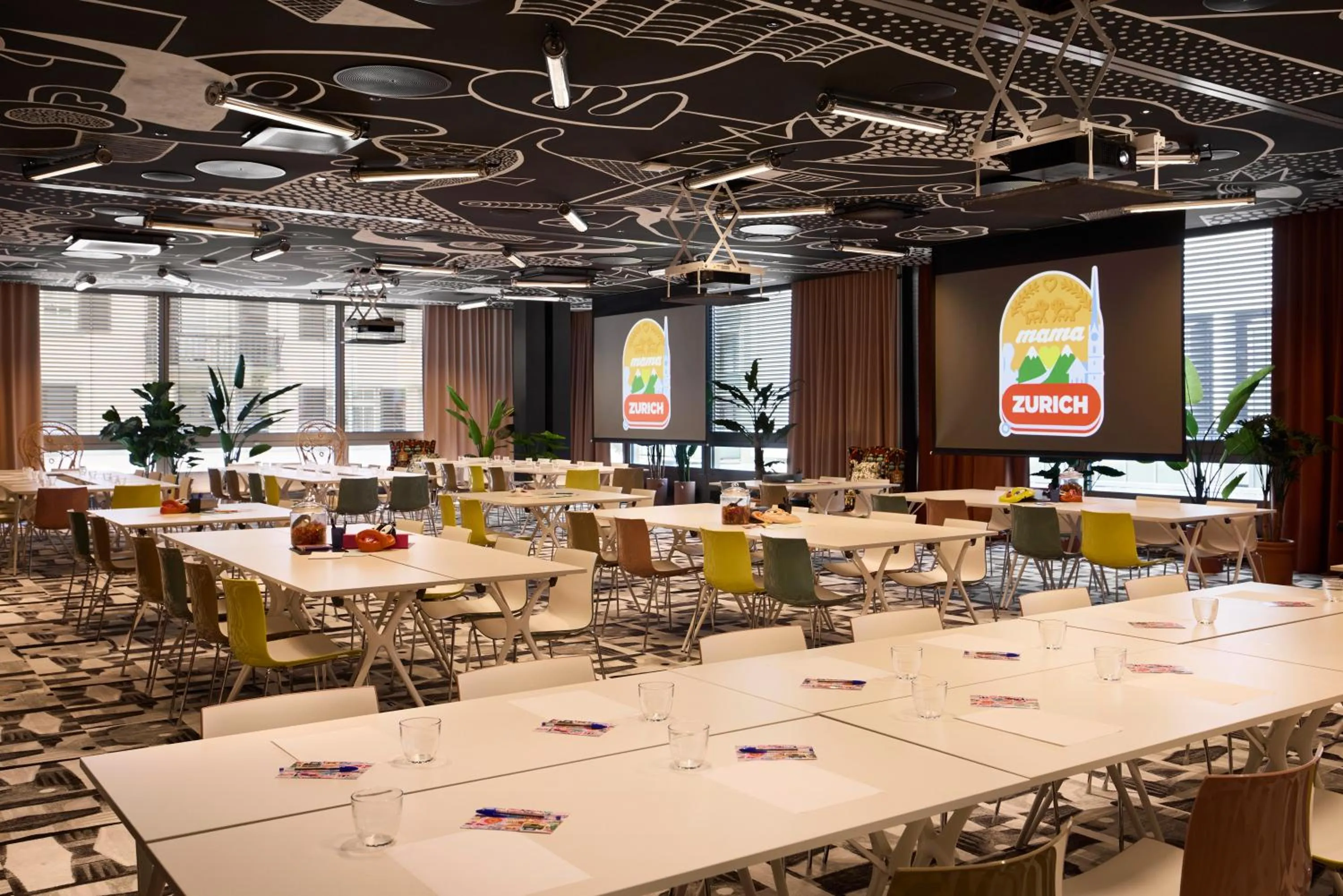 Meeting/conference room in Mama Shelter Zurich