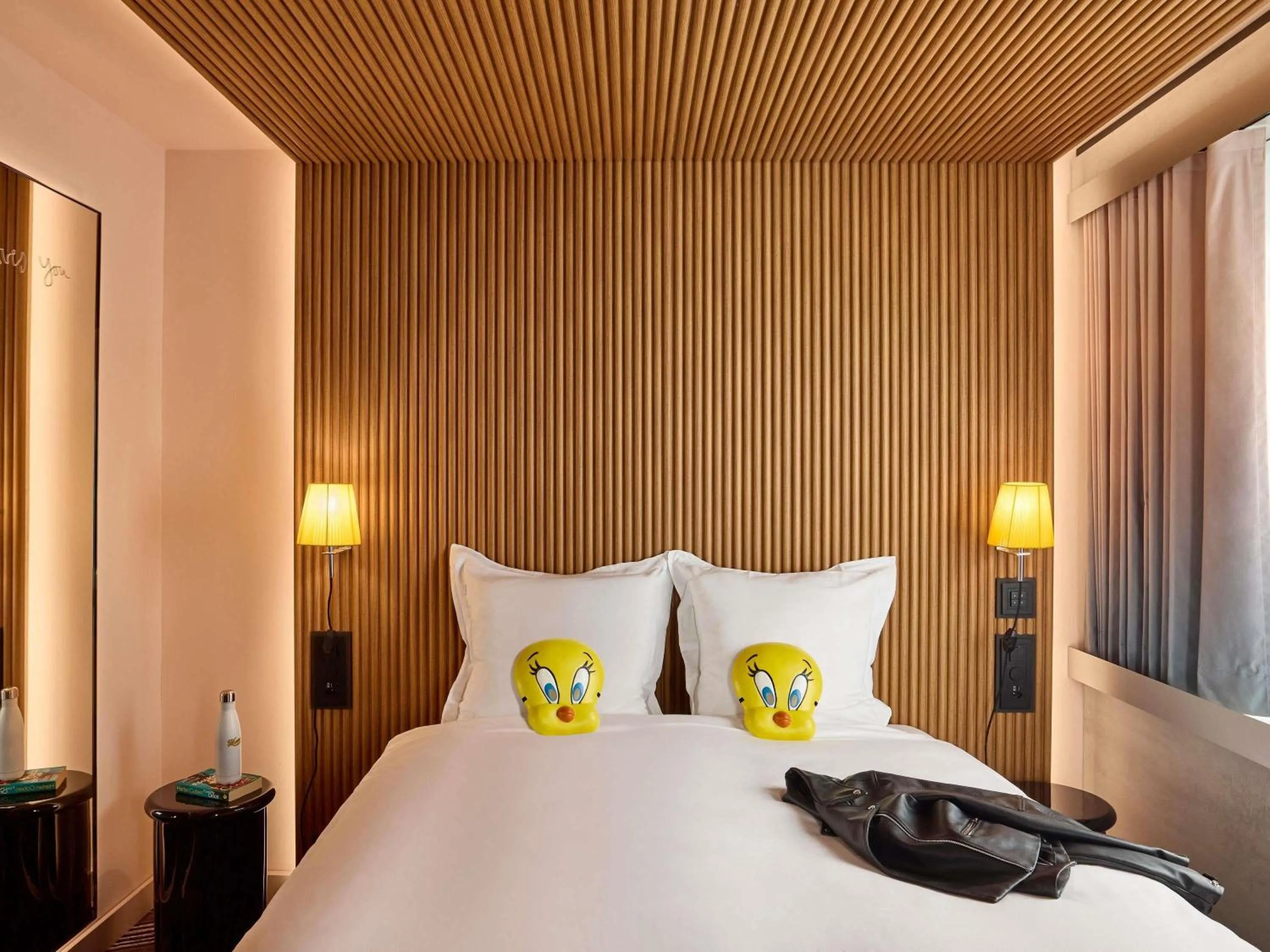 Bedroom, Bed in Mama Shelter Zurich