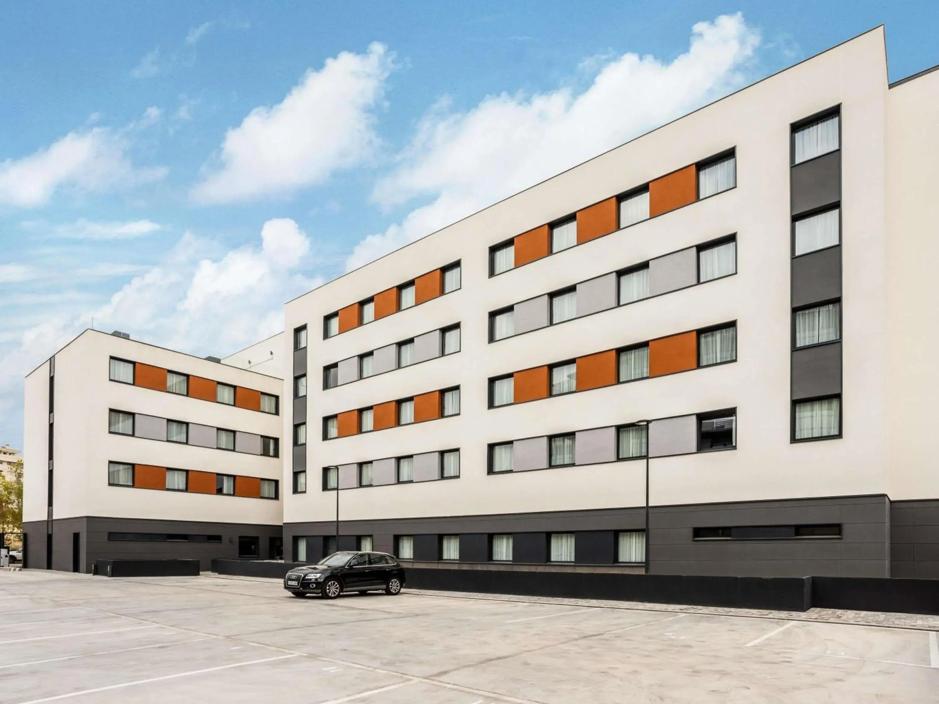 Property building in ibis Madrid Norte Las Tablas Property building in ibis Madrid Norte Las Tablas
