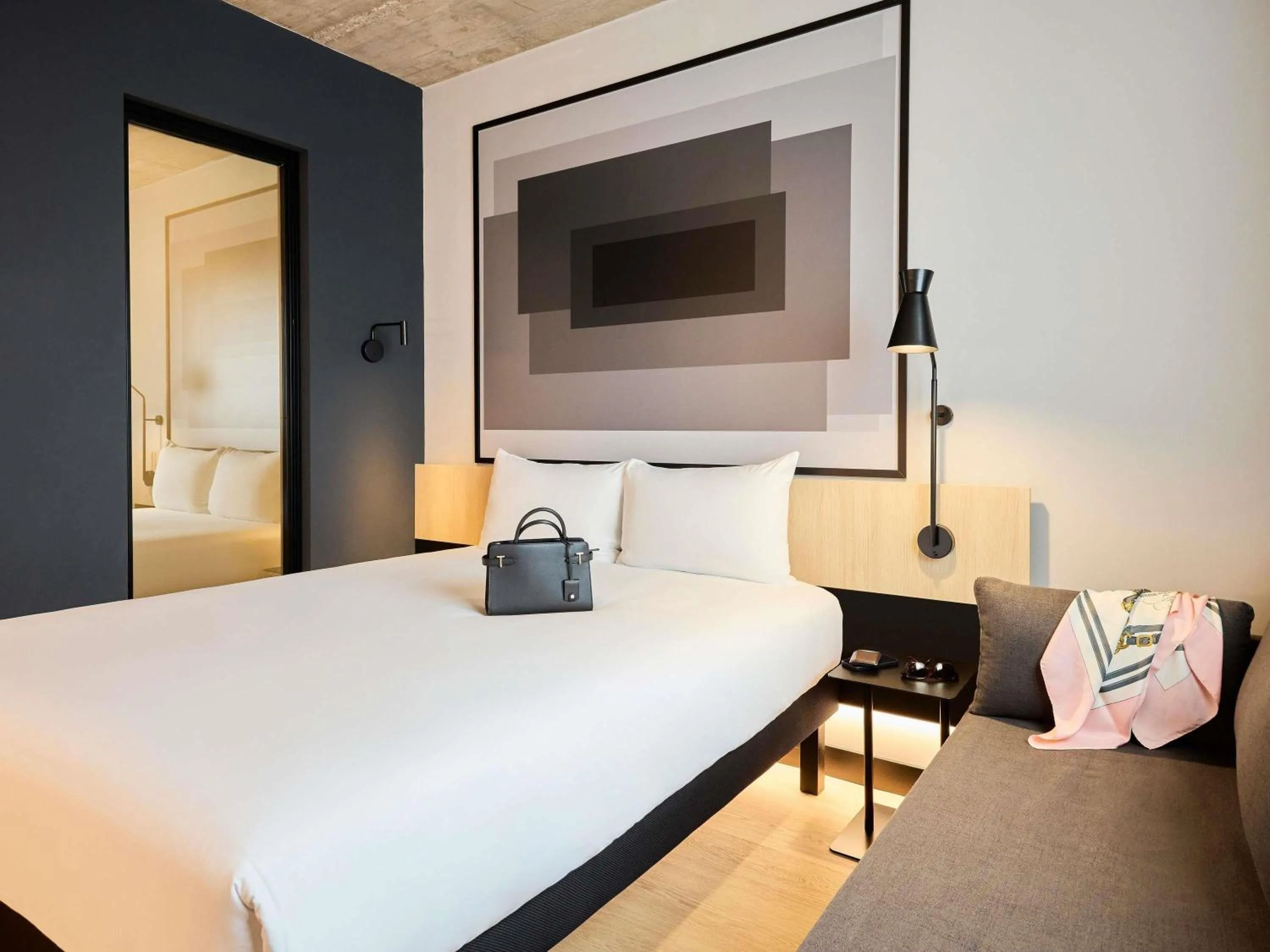 Bedroom, Bed in ibis Madrid Norte Las Tablas