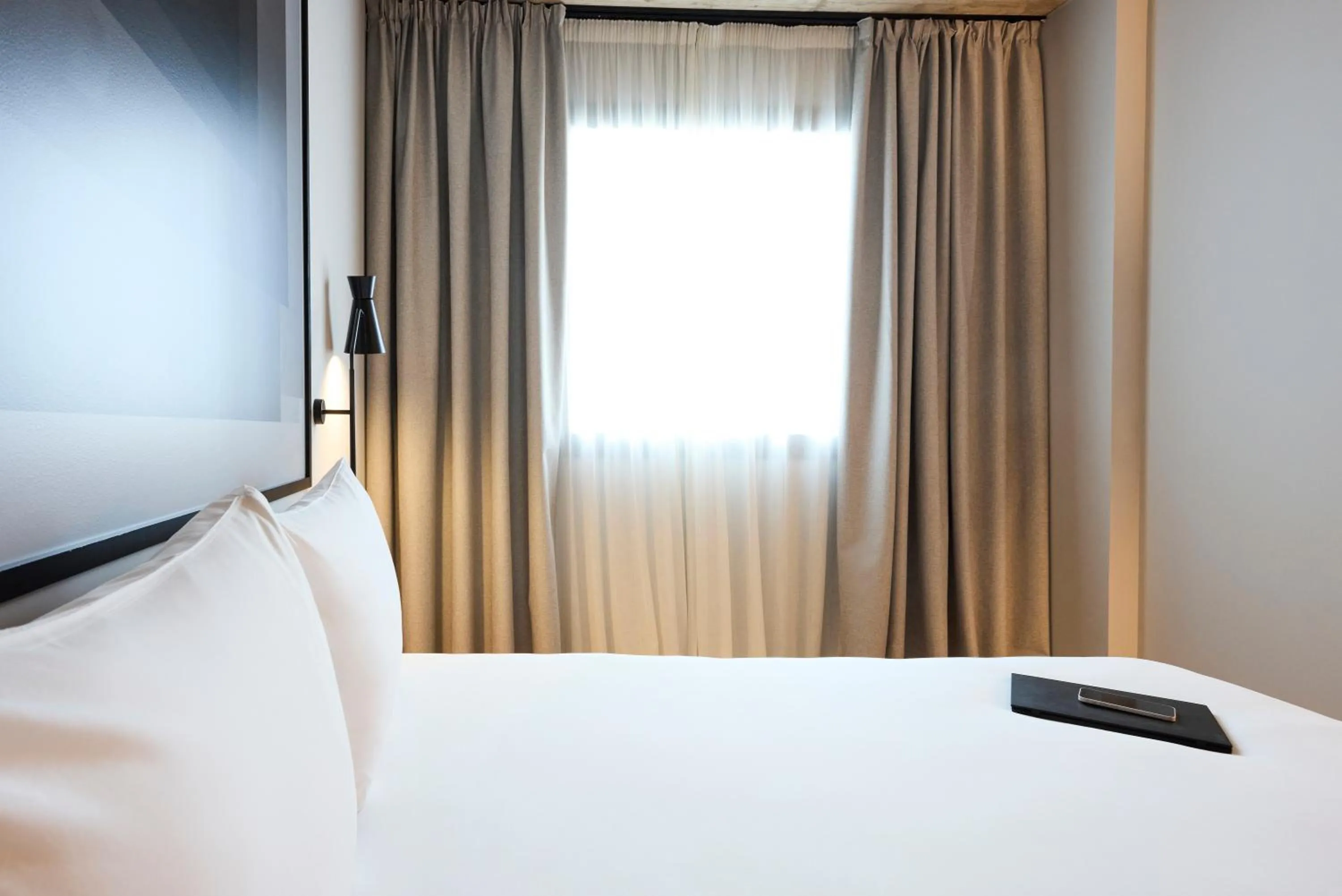 Bed in ibis Madrid Norte Las Tablas