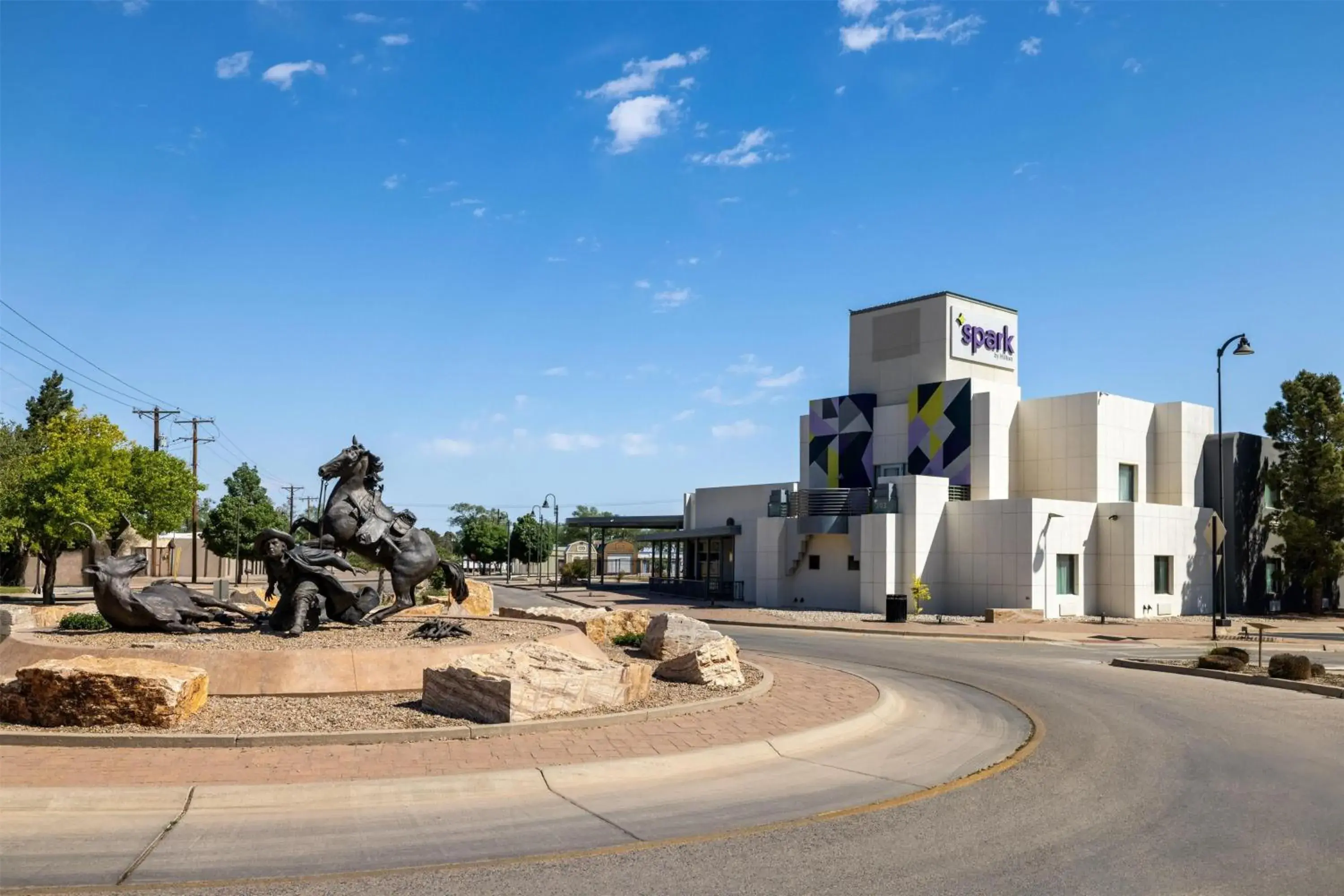 Property building in Spark by Hilton Artesia Property building in Spark by Hilton Artesia