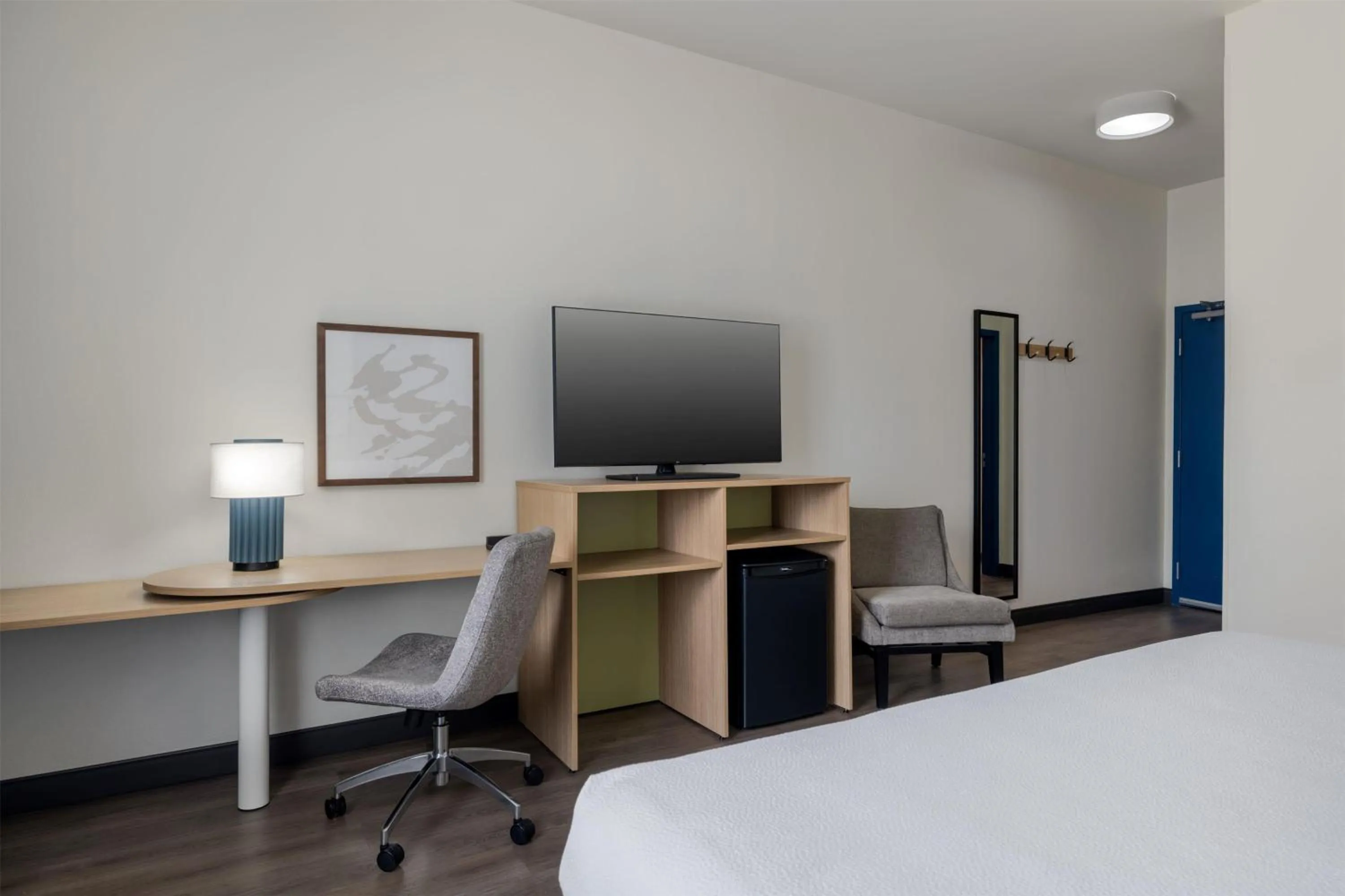 Bedroom, Bed in Spark by Hilton Artesia