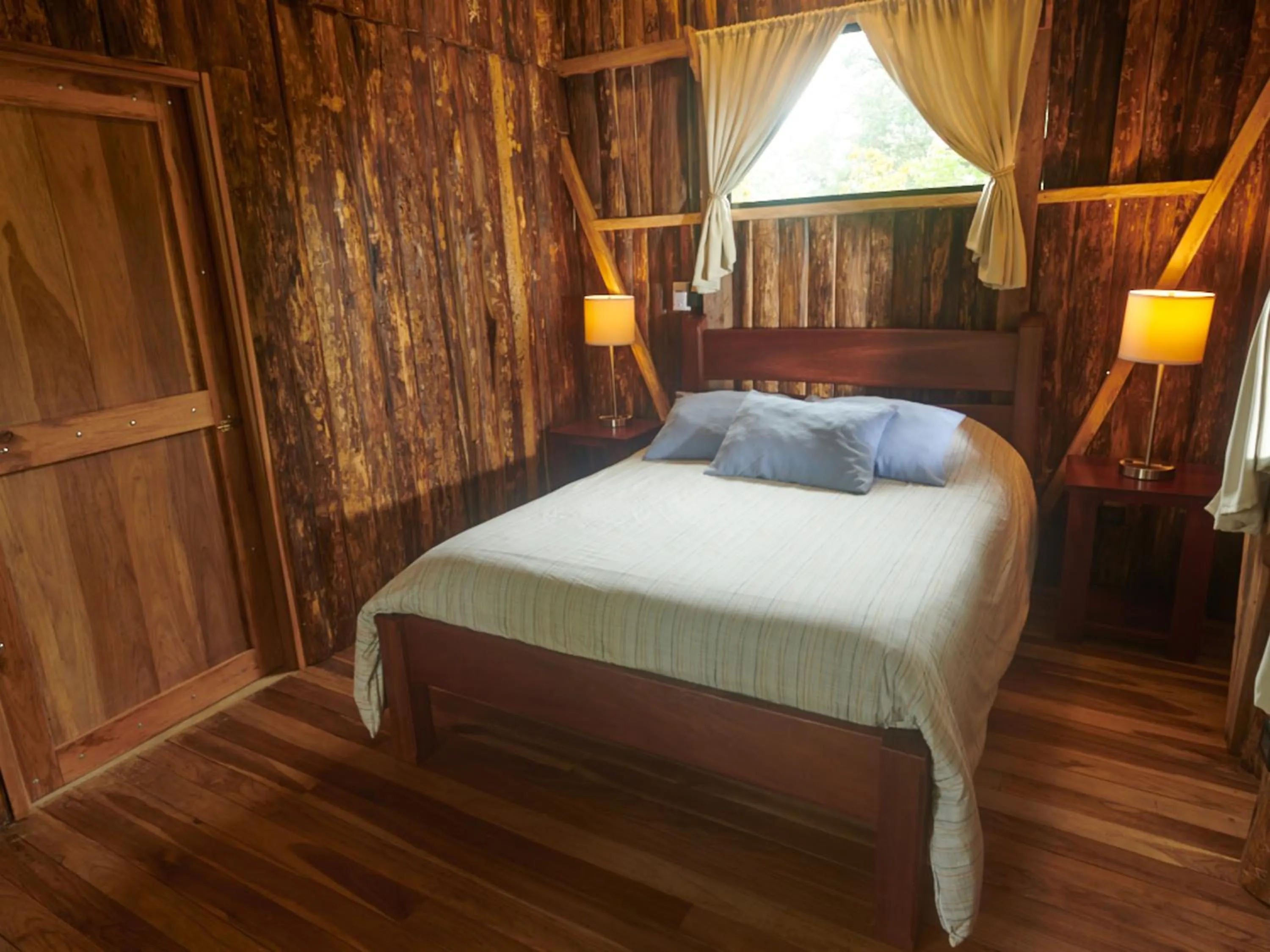 Bedroom, Bed in Santa Maria Volcano Lodge Hotel & Restaurante