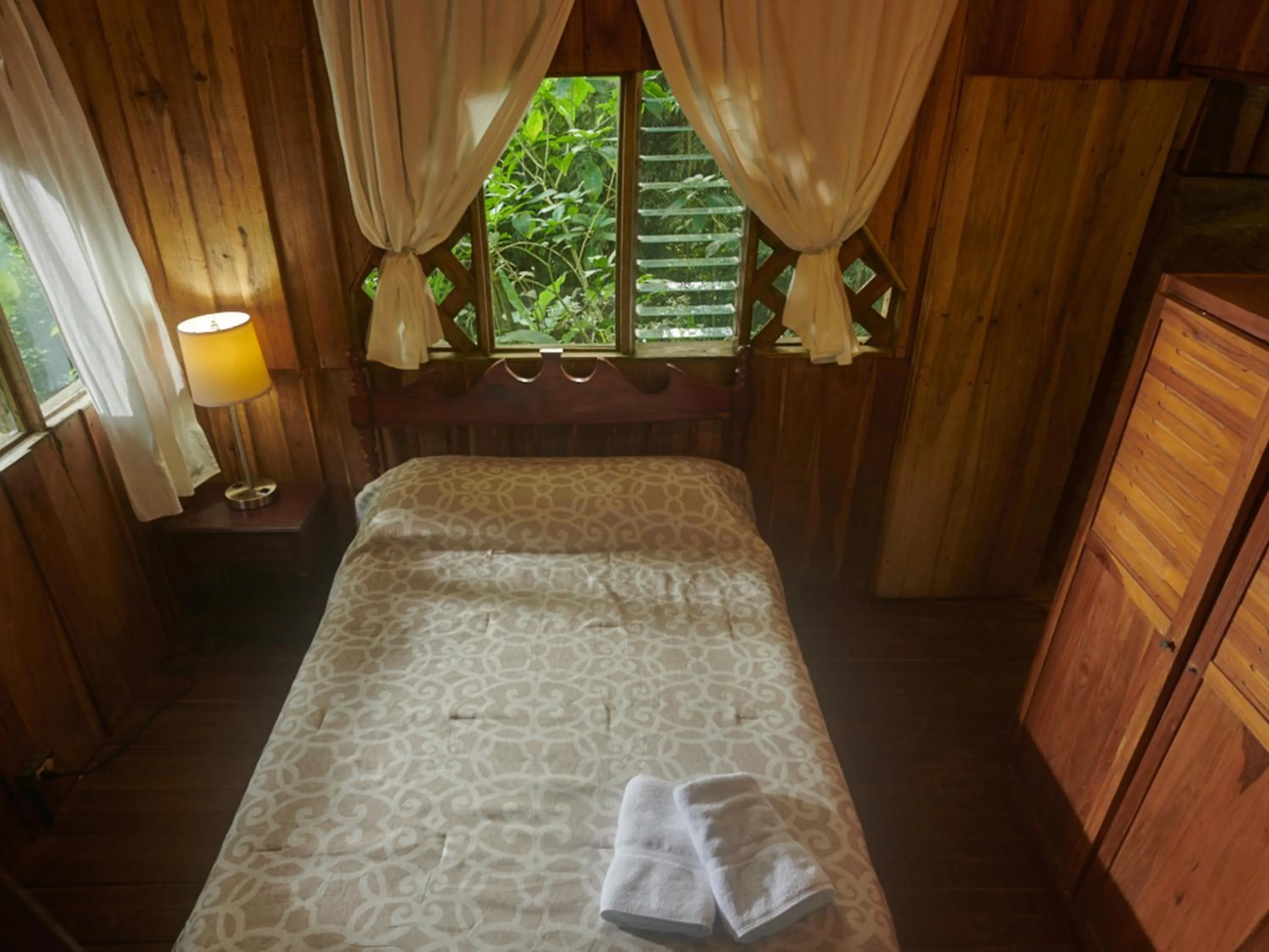 Bed in Santa Maria Volcano Lodge Hotel & Restaurante