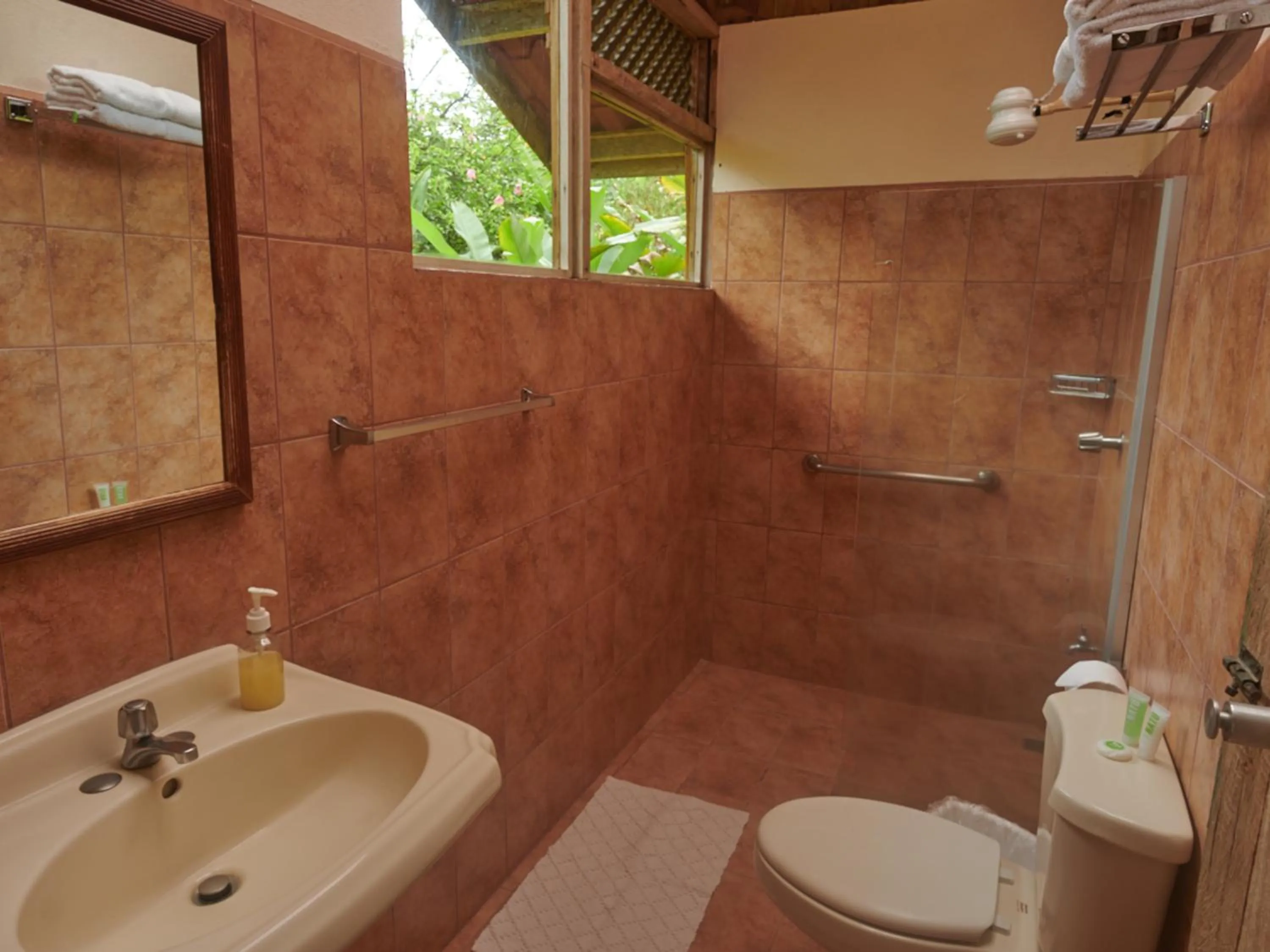 Bathroom in Santa Maria Volcano Lodge Hotel & Restaurante