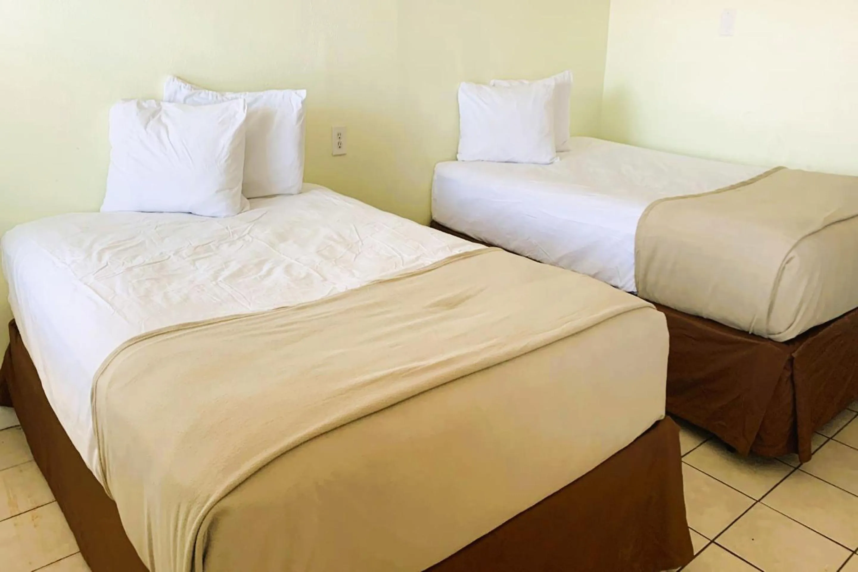 Bedroom, Bed in OYO Hotel Rockport- Bay View